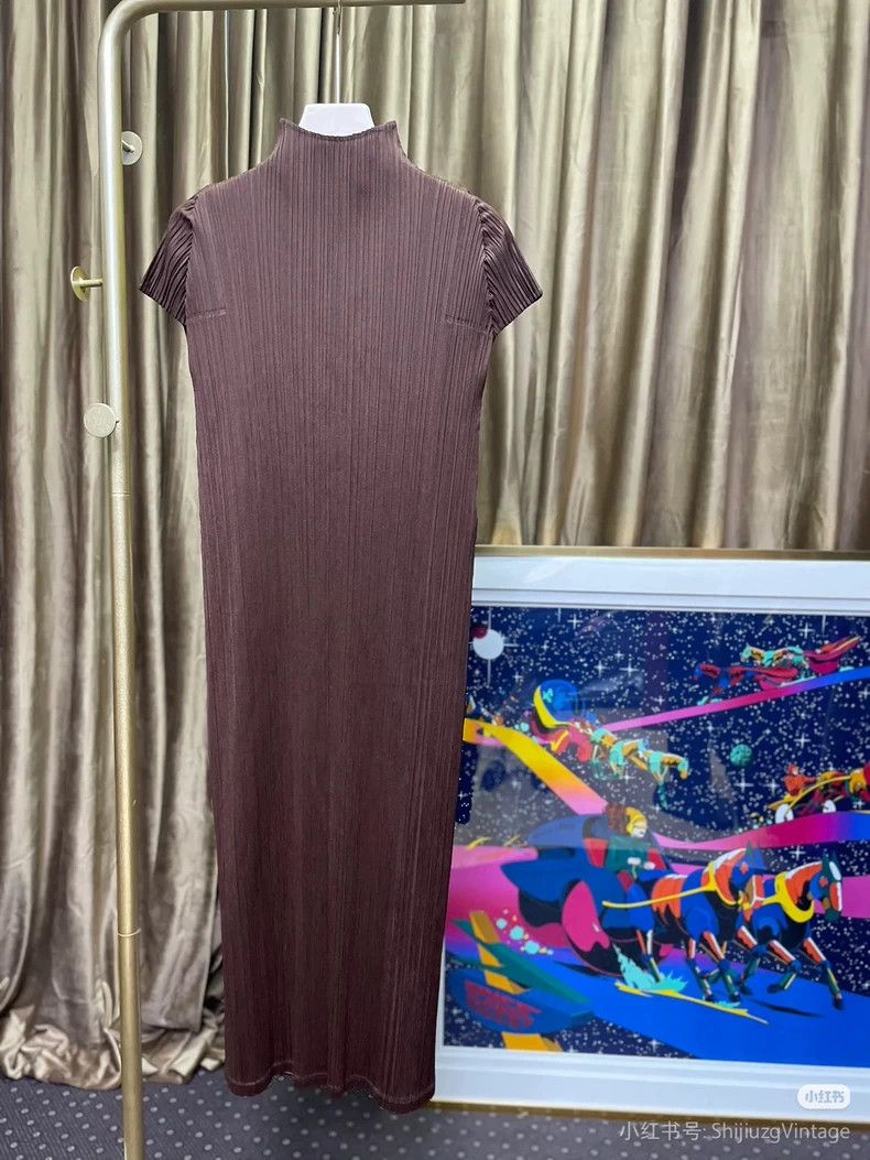 Issey Miyake Issey Miyake jh166 Pleated Coffee Dress - dmc Size US 30 / EU 46 - 1 Thumbnail