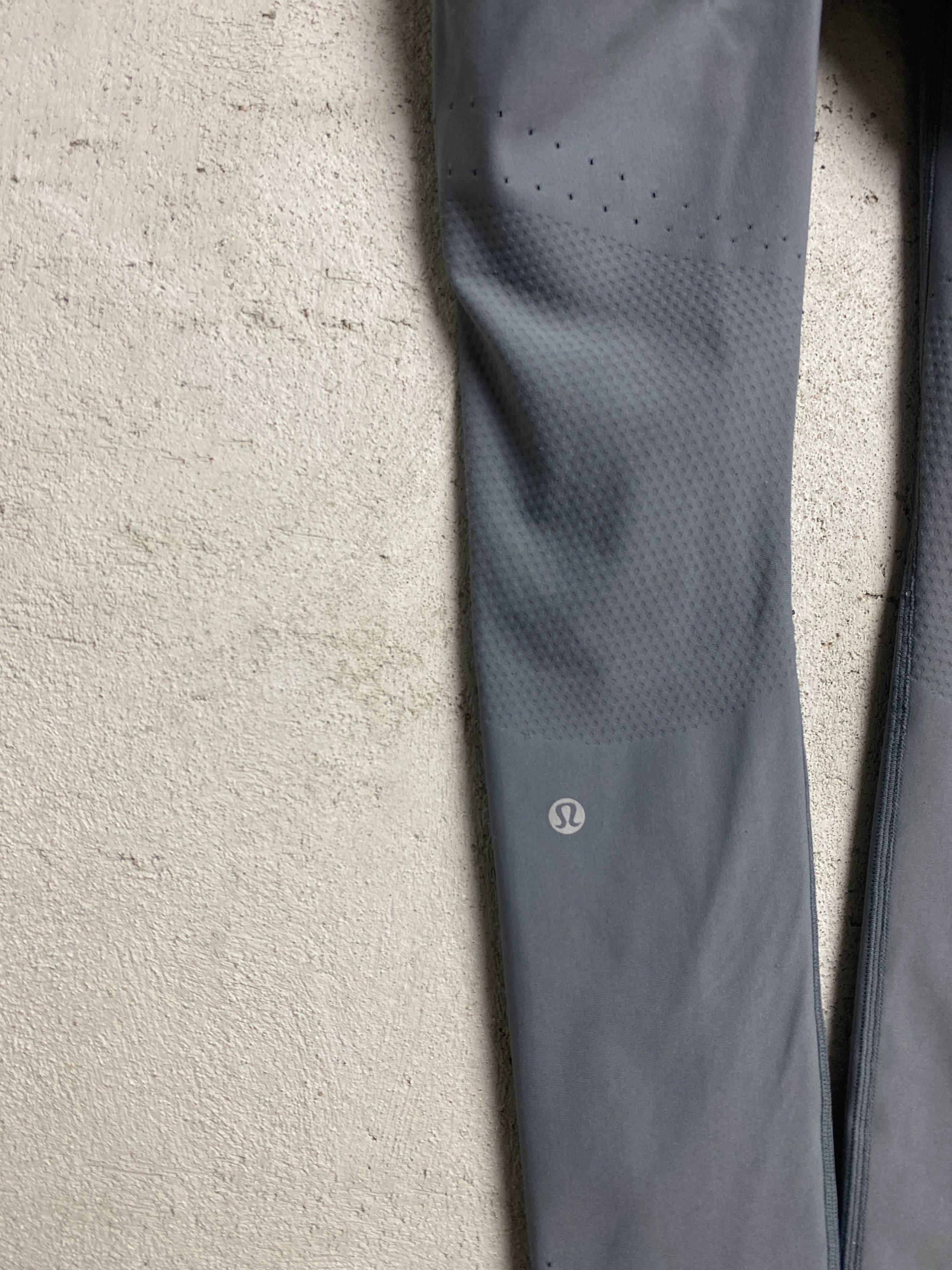 Lululemon Lululemon yoga pilates sport leggings Size 27" / US 4 / IT 40 - 4 Thumbnail