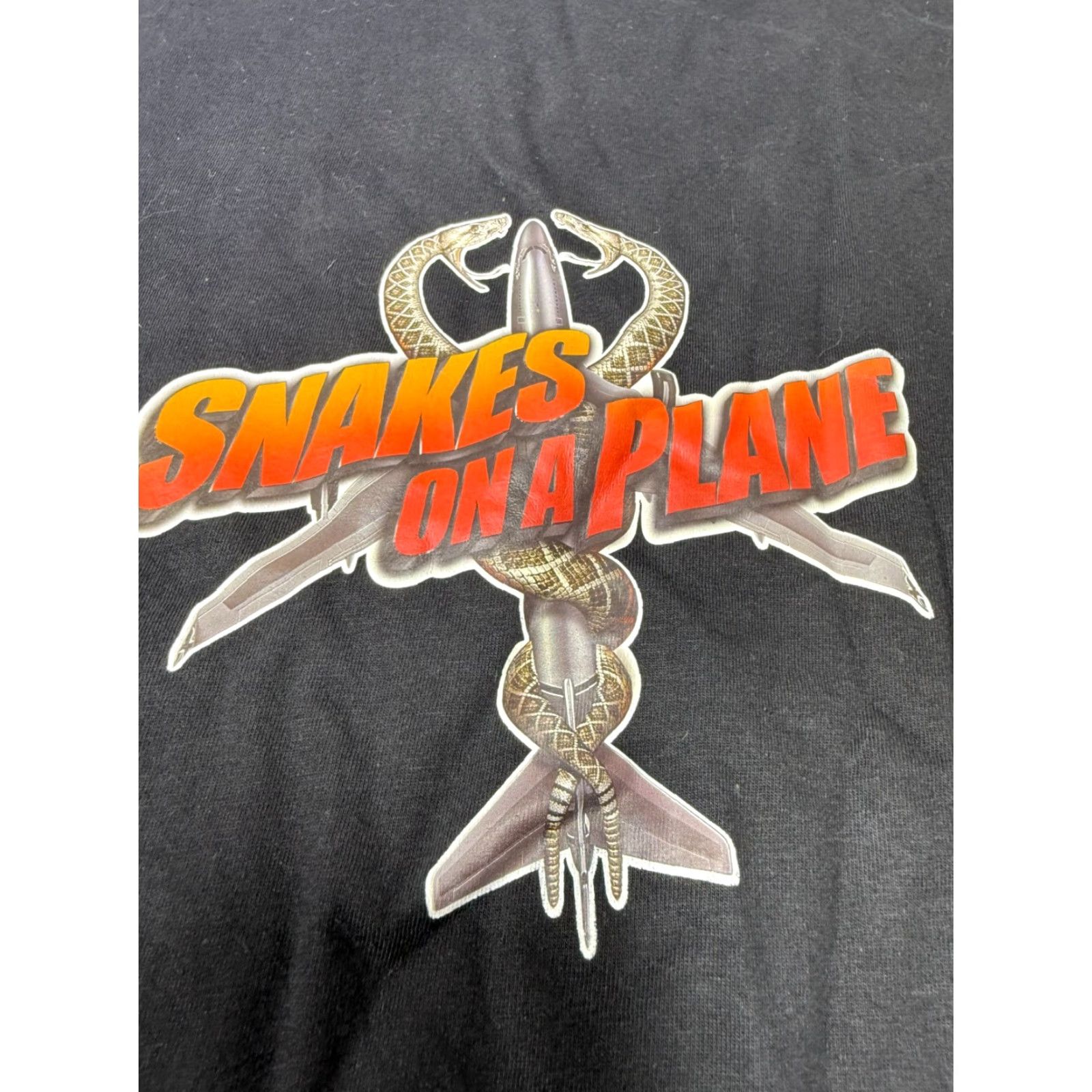 American Apparel VINTAGE American Apparel Snakes On A Plane T-Shirt XL Black Men Movie Promo 2006 Collectible Mens Shirt Size US XL / EU 56 / 4 - 3 Thumbnail