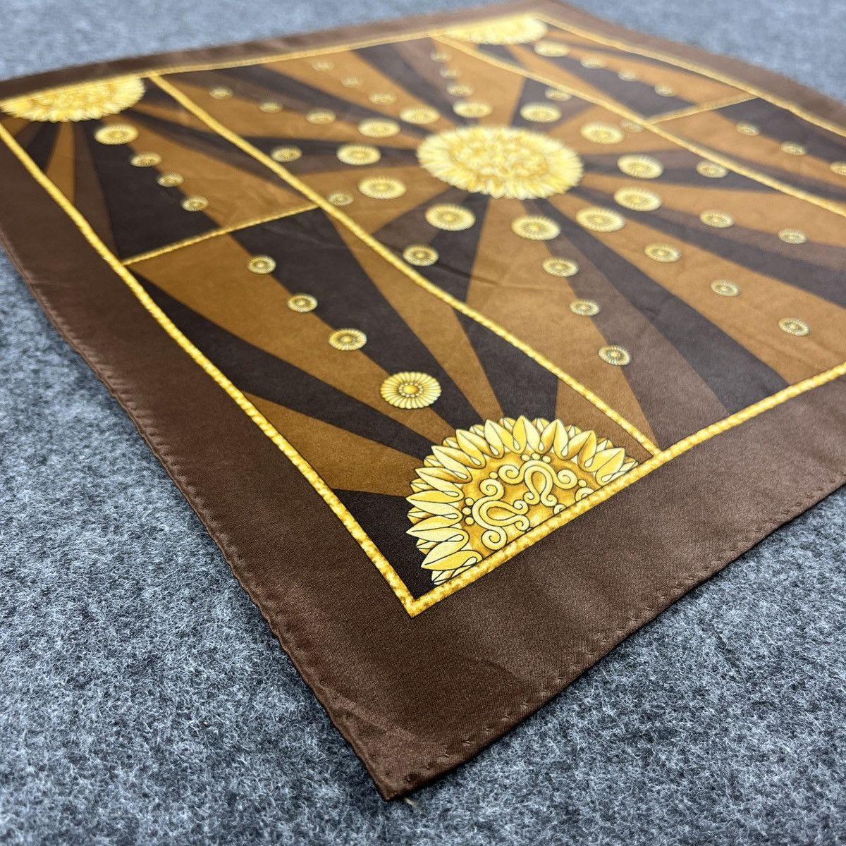 Lanvin Lanvin Silk Handkerchief / Bandana / Neckerchief B154 Size ONE SIZE - 5 Thumbnail