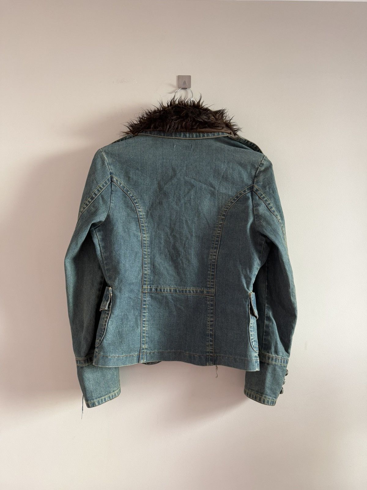 Vintage Denim Jacket with Detachable Faux Fur Collar Size S / US 4 / IT 40 - 7 Thumbnail