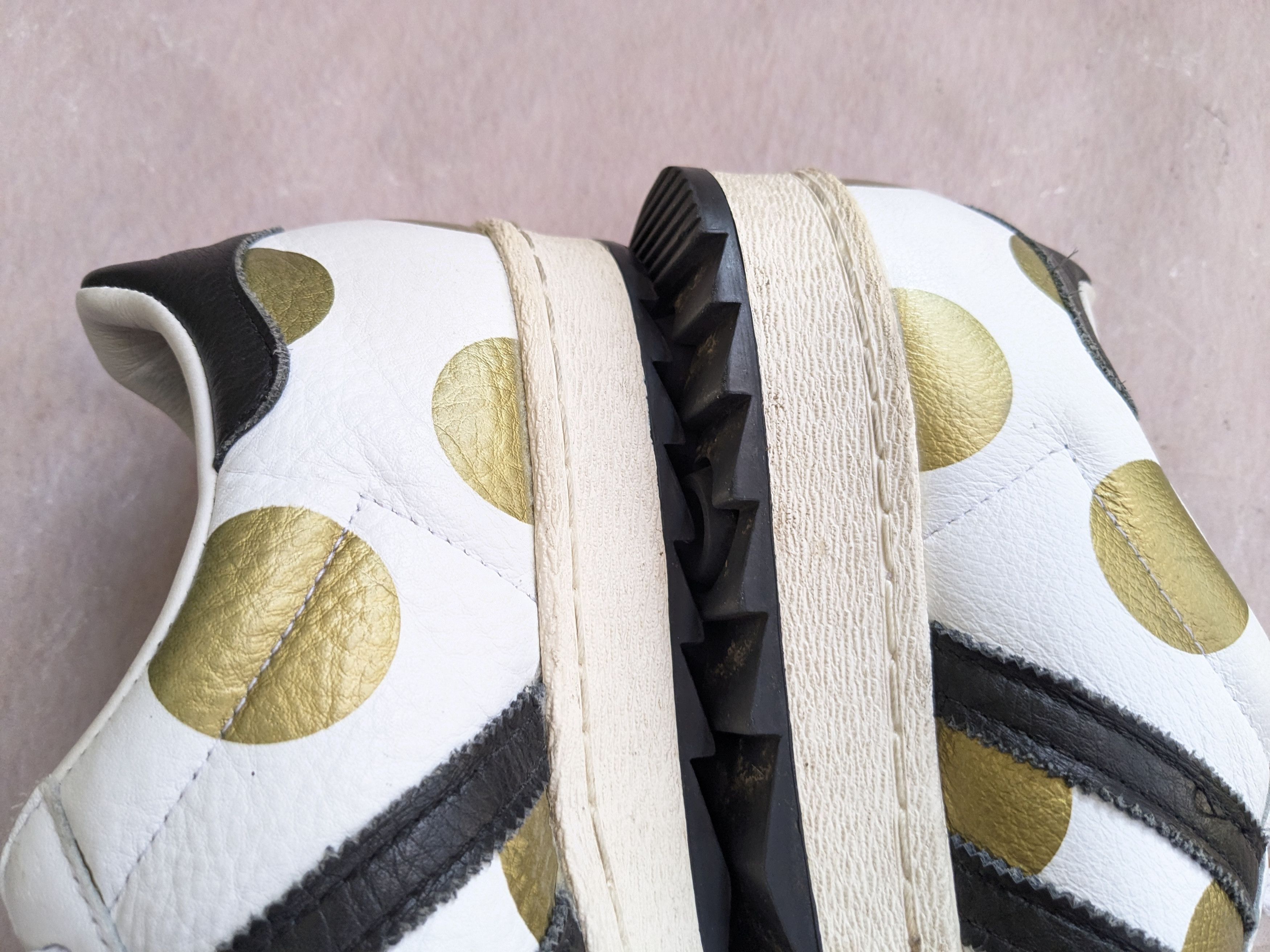 Adidas × Jeremy Scott adidas Jeremy Scott Superstar G61527 White Black 9 Gold Size US 9 / EU 42 - 11 Thumbnail