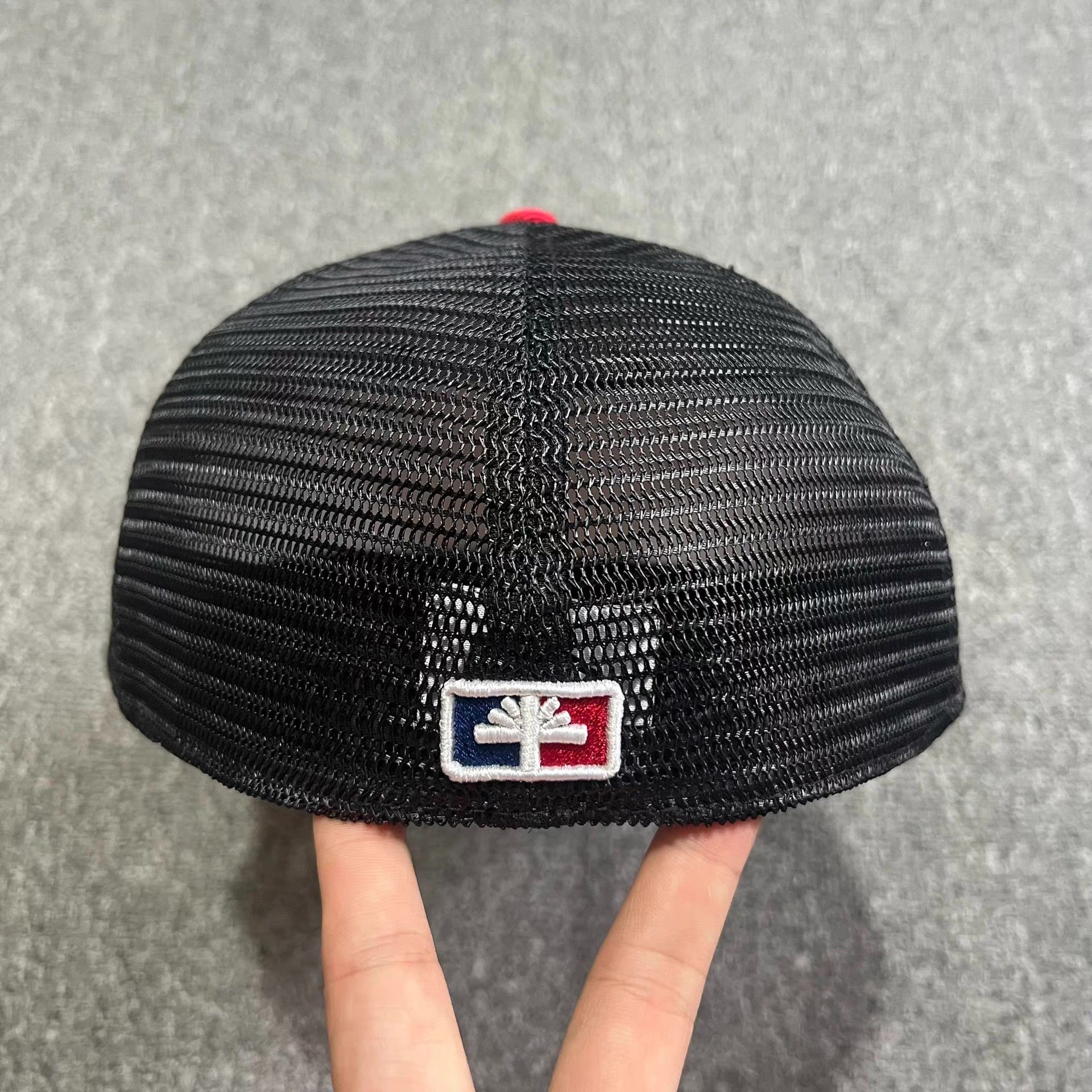 Vertabrae VERTABRAE Fully Closed Trucker Mesh Baseball Cap Sun Hat Q7 Size ONE SIZE - 4 Thumbnail