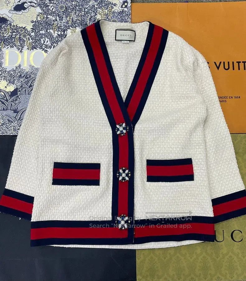 Gucci Gucci White Pearl Button Cardigan. Size US M / EU 48-50 / 2 - 1 Thumbnail