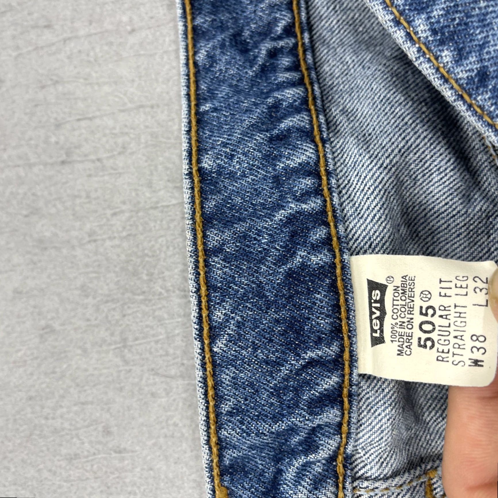 Levi's VINTAGE Levi's 505 Jeans Mens 38x32 Blue Orange Tab Regular Straight DEADSTOCK Size US 38 / EU 54 - 4 Thumbnail