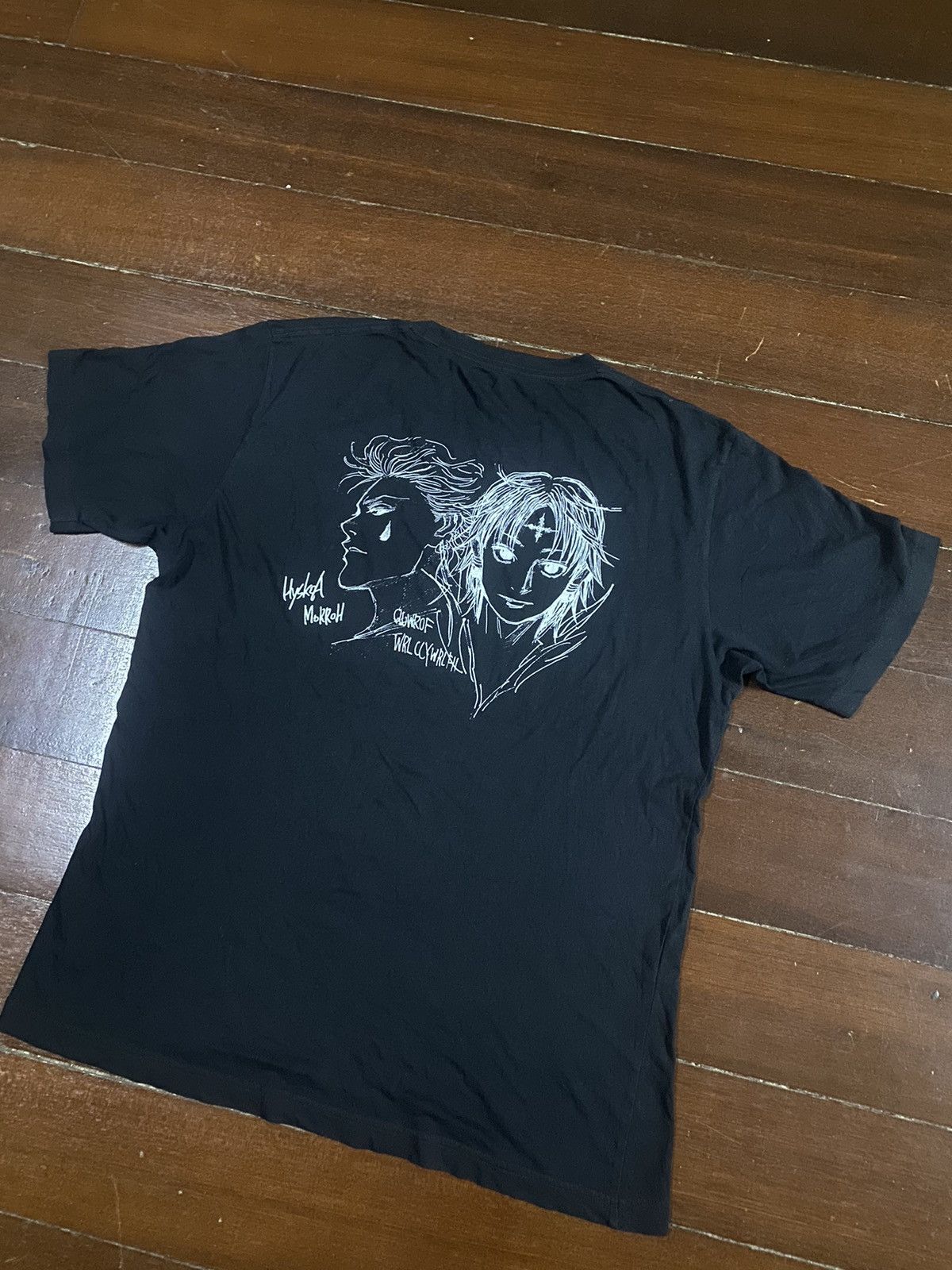 Anime × Cartoon Network × Japanese Brand Rare!! Uniqlo X HUNTER X HUNTER hisako morow chrollo tees Size US L / EU 52-54 / 3 - 5 Thumbnail