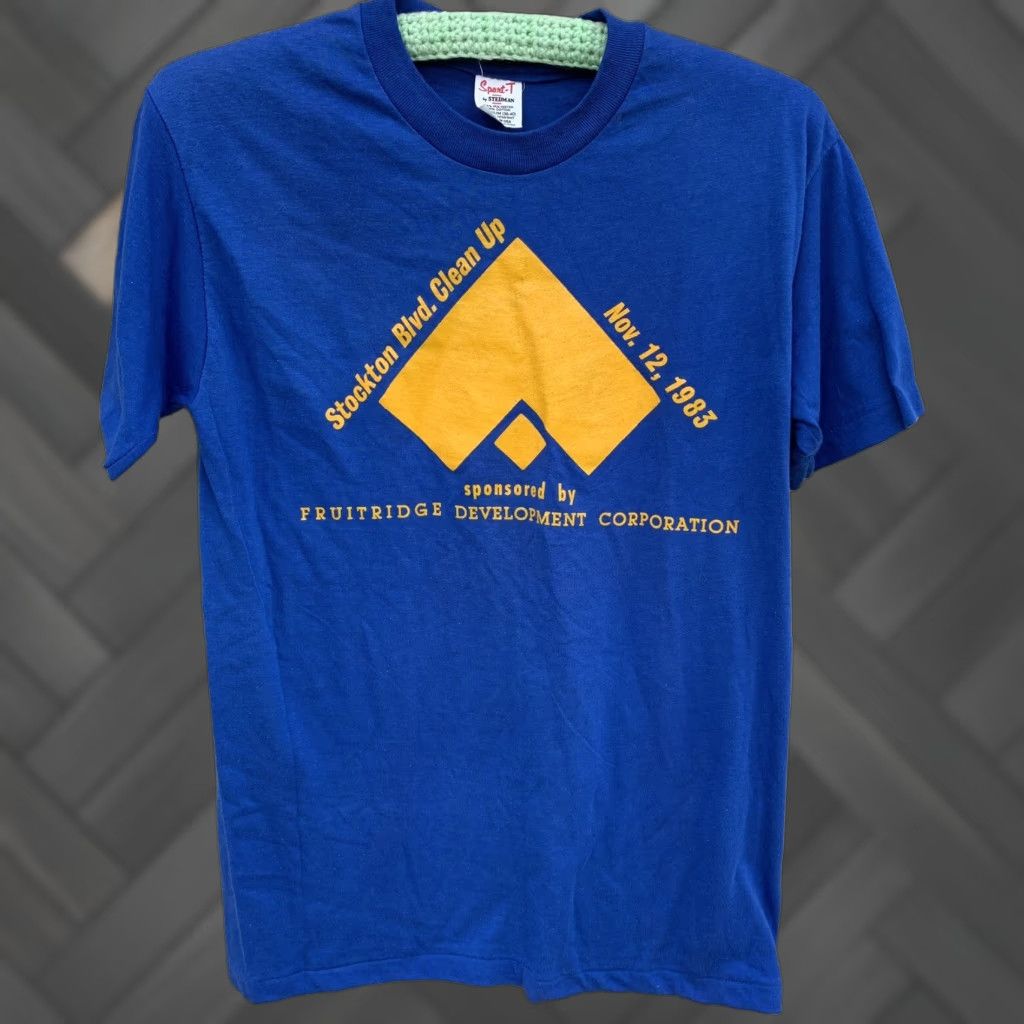 Vintage VINTAGE Stockton Blvd Clean Up 1983 T Shirt M Blue Stedman Men Graphic Print Short Sleeve Cotton Polyester Blend 50% 50% Shrink Resistant Made in USA Size US M / EU 48-50 / 2 - 1 Thumbnail