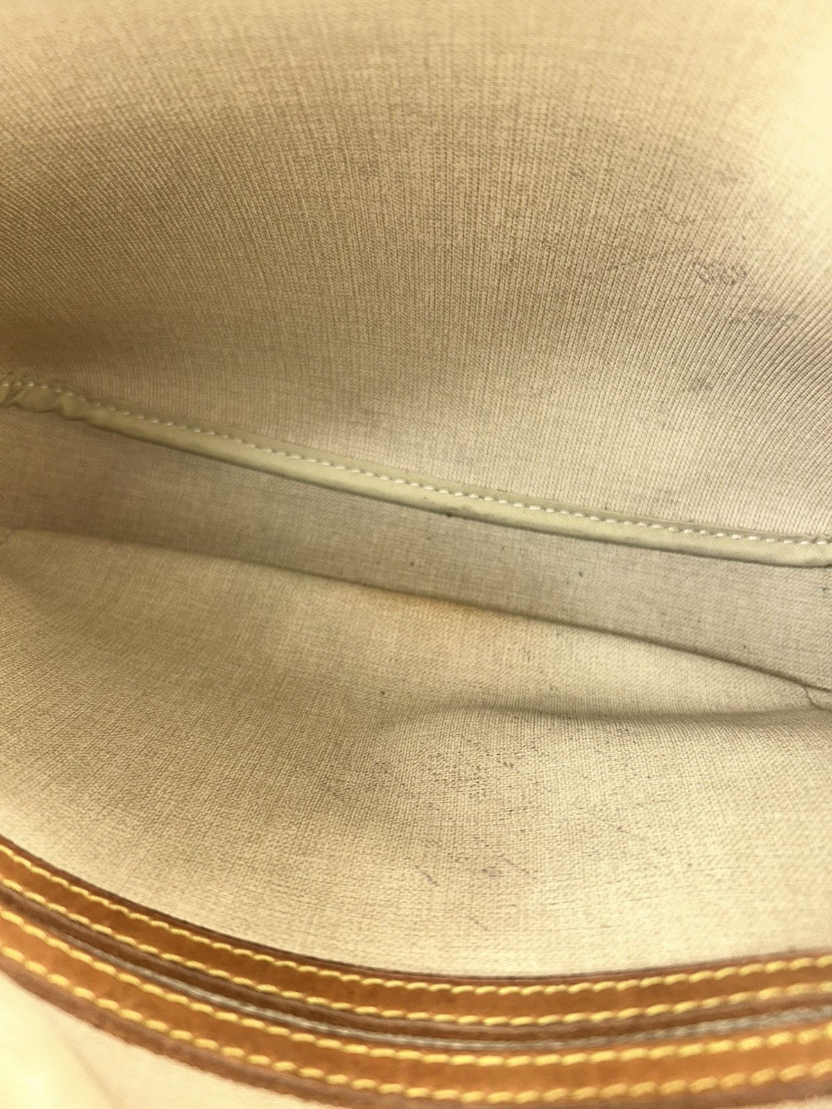 Louis Vuitton Louis Vuitton Monogram Crossbody Bag Size ONE SIZE - 7 Thumbnail