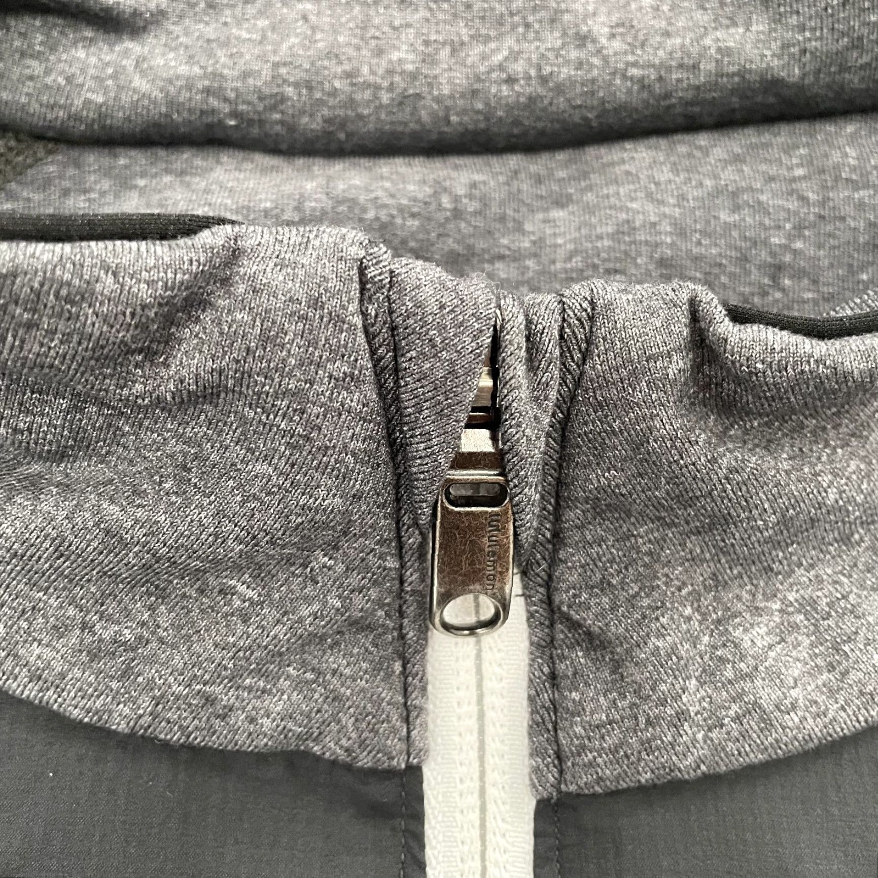 Lululemon VINTAGE Lululemon Jacket Men Adult XL Gray Black Full Zip Pockets Athletic Outdoor 2010s Size US XL / EU 56 / 4 - 5 Thumbnail