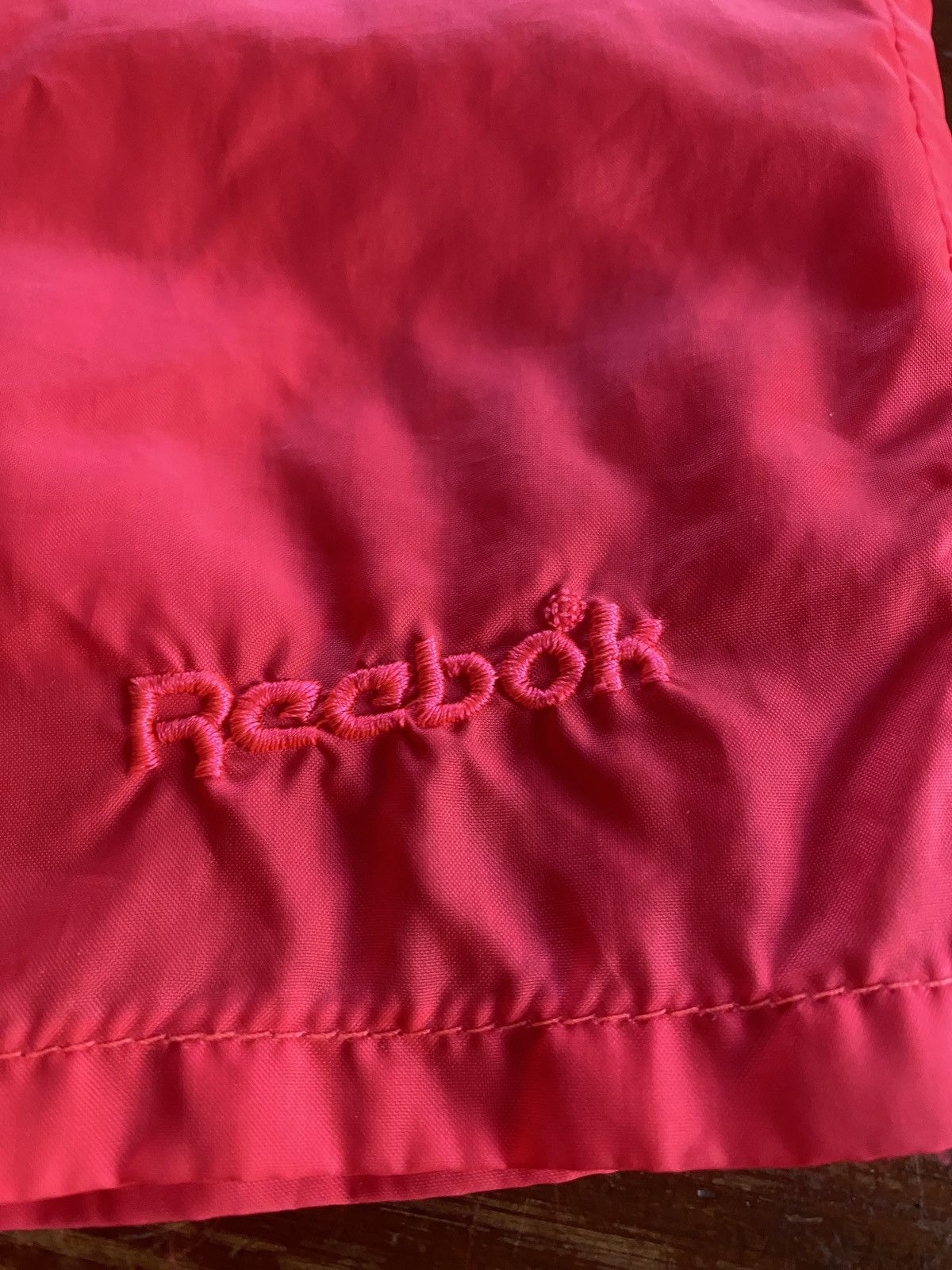 Reebok Vintage 80’s Reebok Hot Pink Nylon Running Short Shorts Size US 32 / EU 48 - 3 Thumbnail