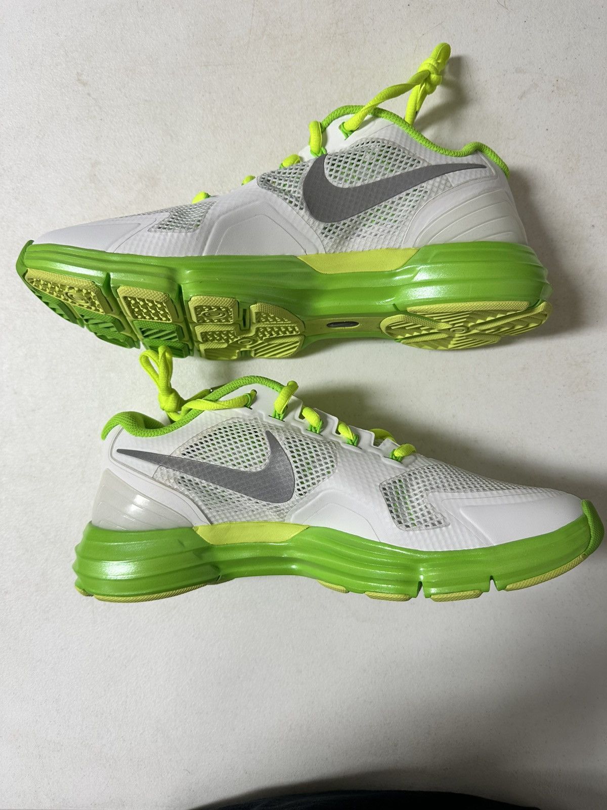 Nike Nike lunar tr1 electric green promo sample Size US 9.5 / EU 42-43 - 2 Thumbnail