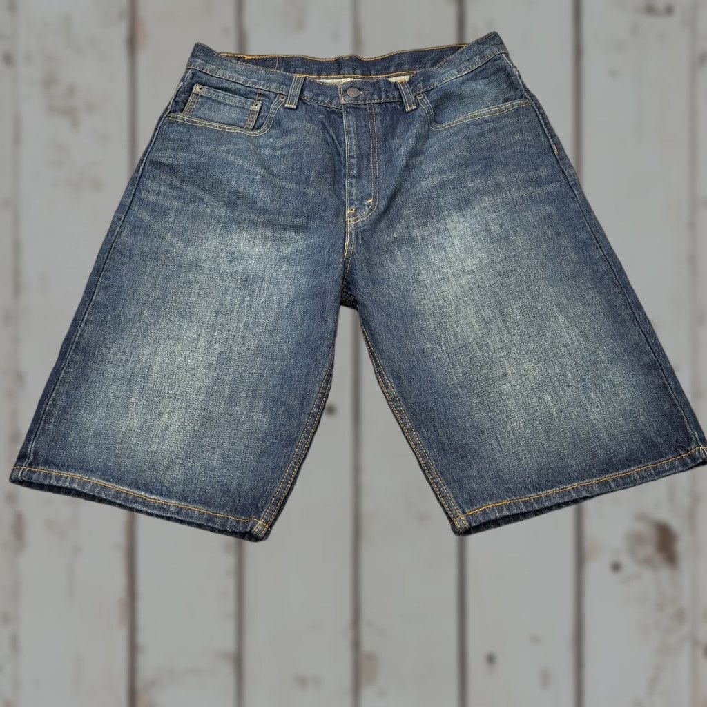 Levi's Levi’s 569 Shorts Mens 33 Denim Blue Loose Straight Leg Hiking Fishing Bermuda Casual Outdoor 90s Mens Size US 33 - 1 Thumbnail