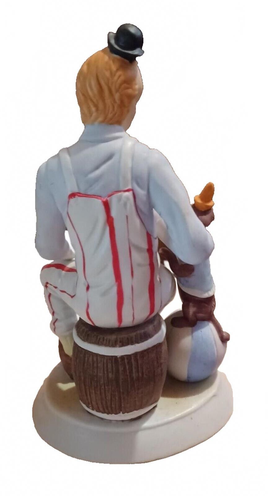 Other Price Products Collectible Ceramic Porcelain Clown With Dog Size ONE SIZE - 4 Thumbnail