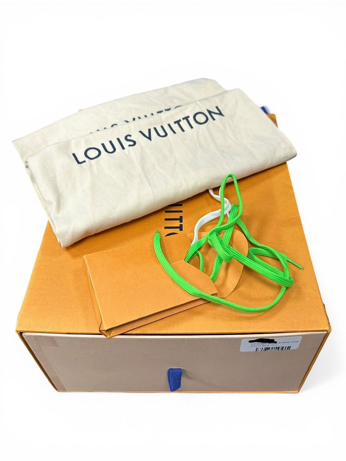 Louis Vuitton Green & White Trainer Low Size US 10.5 / EU 43-44 - 9 Thumbnail