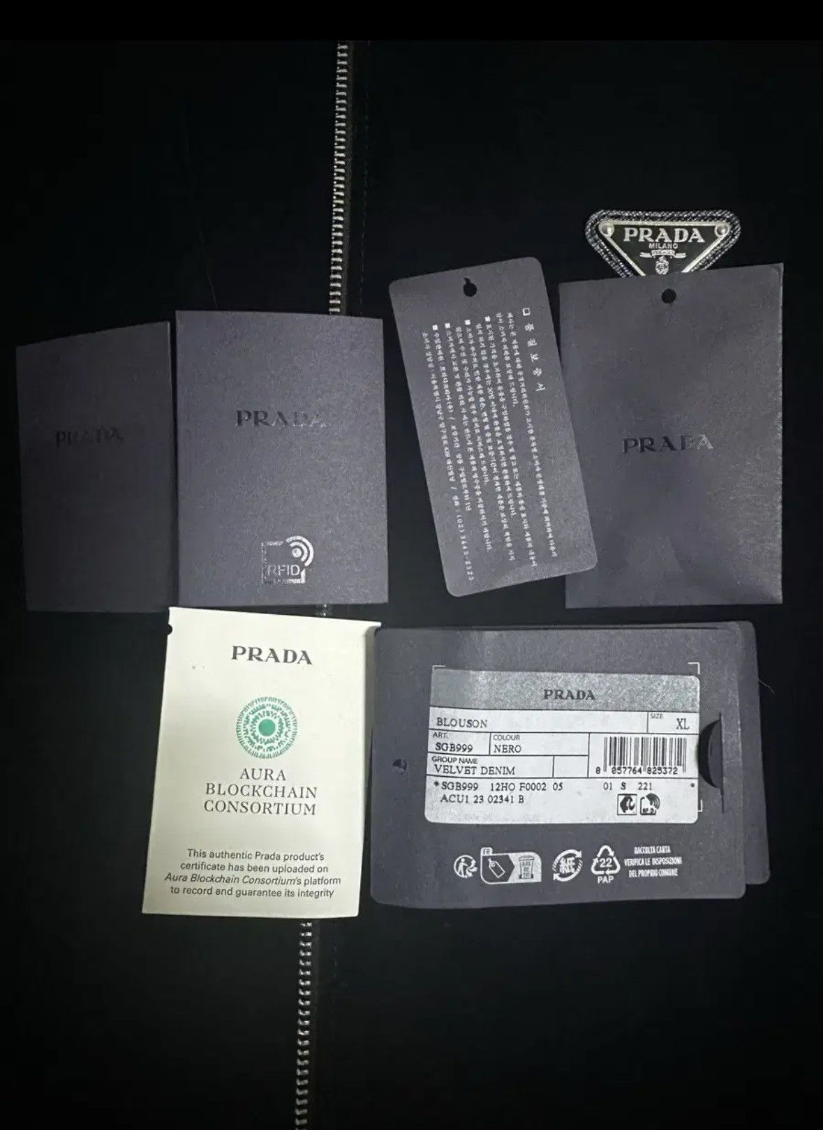 Prada Prada Velvet jacket Size US XL / EU 56 / 4 - 8 Thumbnail