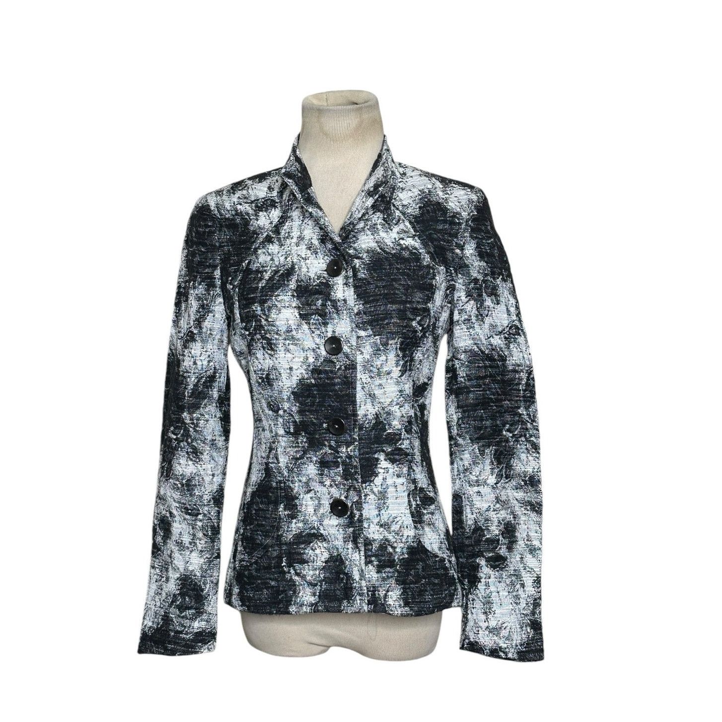 Zanella Zanella gray black long sleeves 4 button blazer size 4 Size S / US 4 / IT 40 - 1 Thumbnail