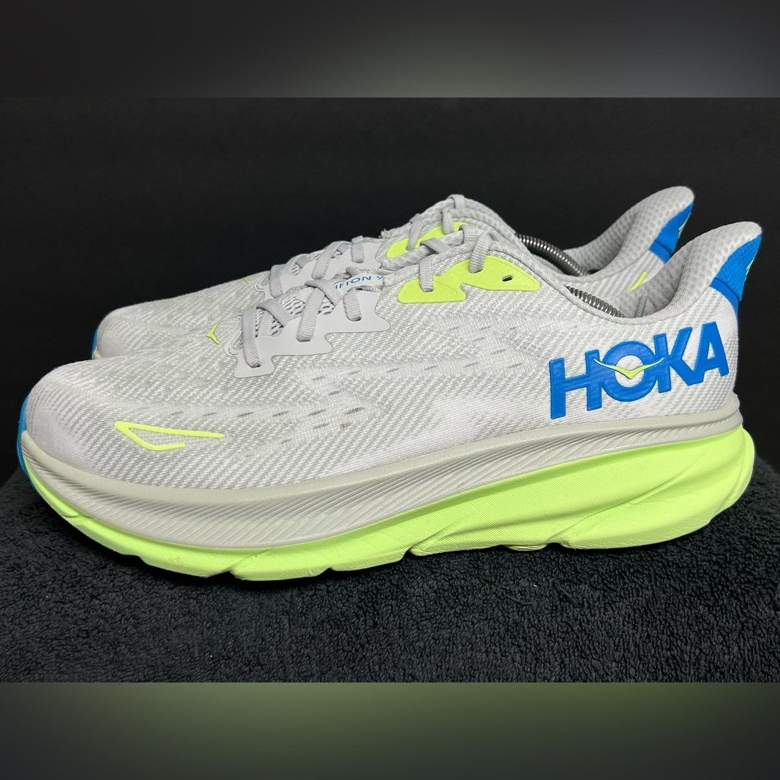 Hoka Hoka One One Clifton 9 Stardust Electric Grey Mens 12.5 D Size US 12.5 / EU 45-46 - 1 Thumbnail