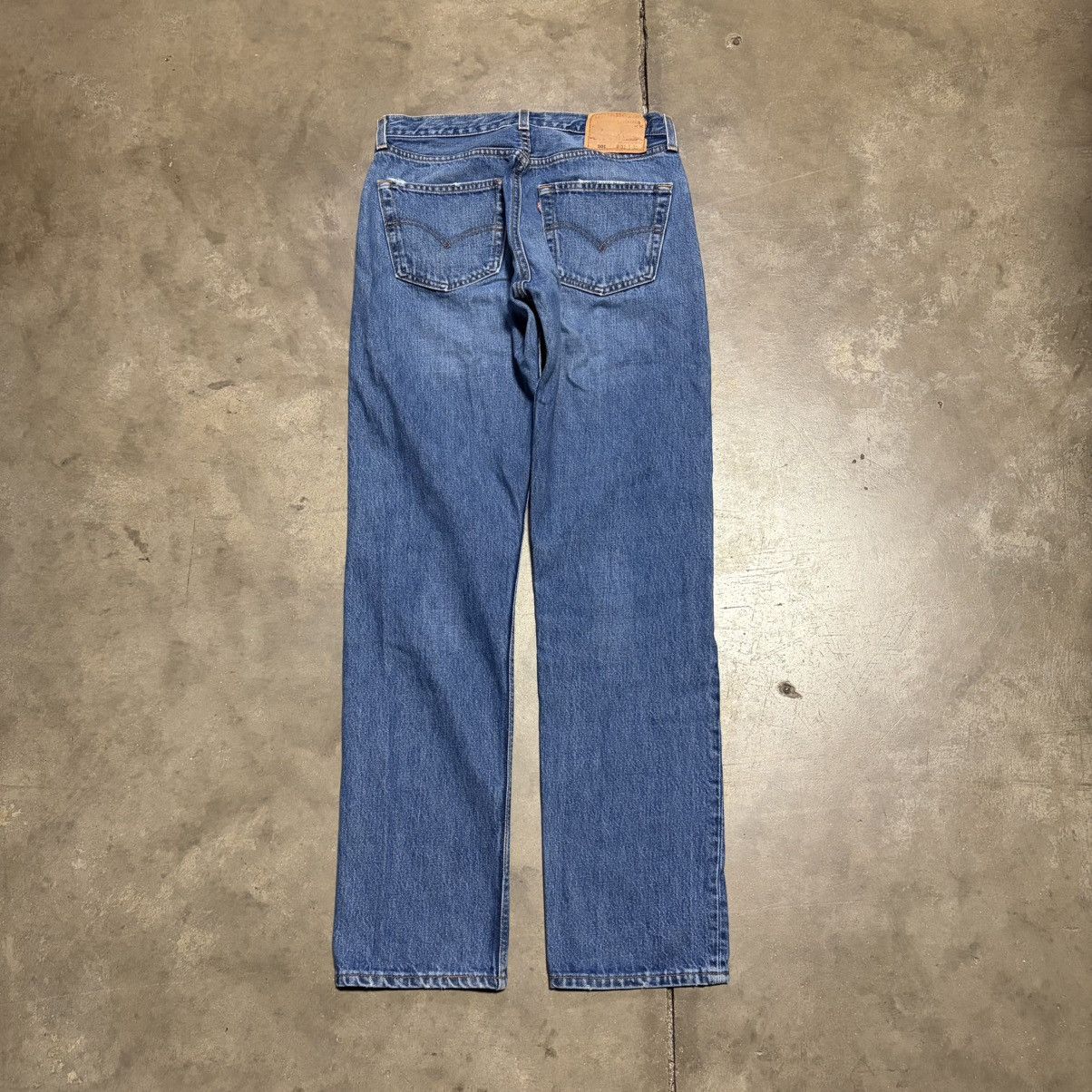 Levi's Vintage Levis 501 Straight Fit Jeans Button Fly Fade 90s USA Size US 33 - 6 Thumbnail