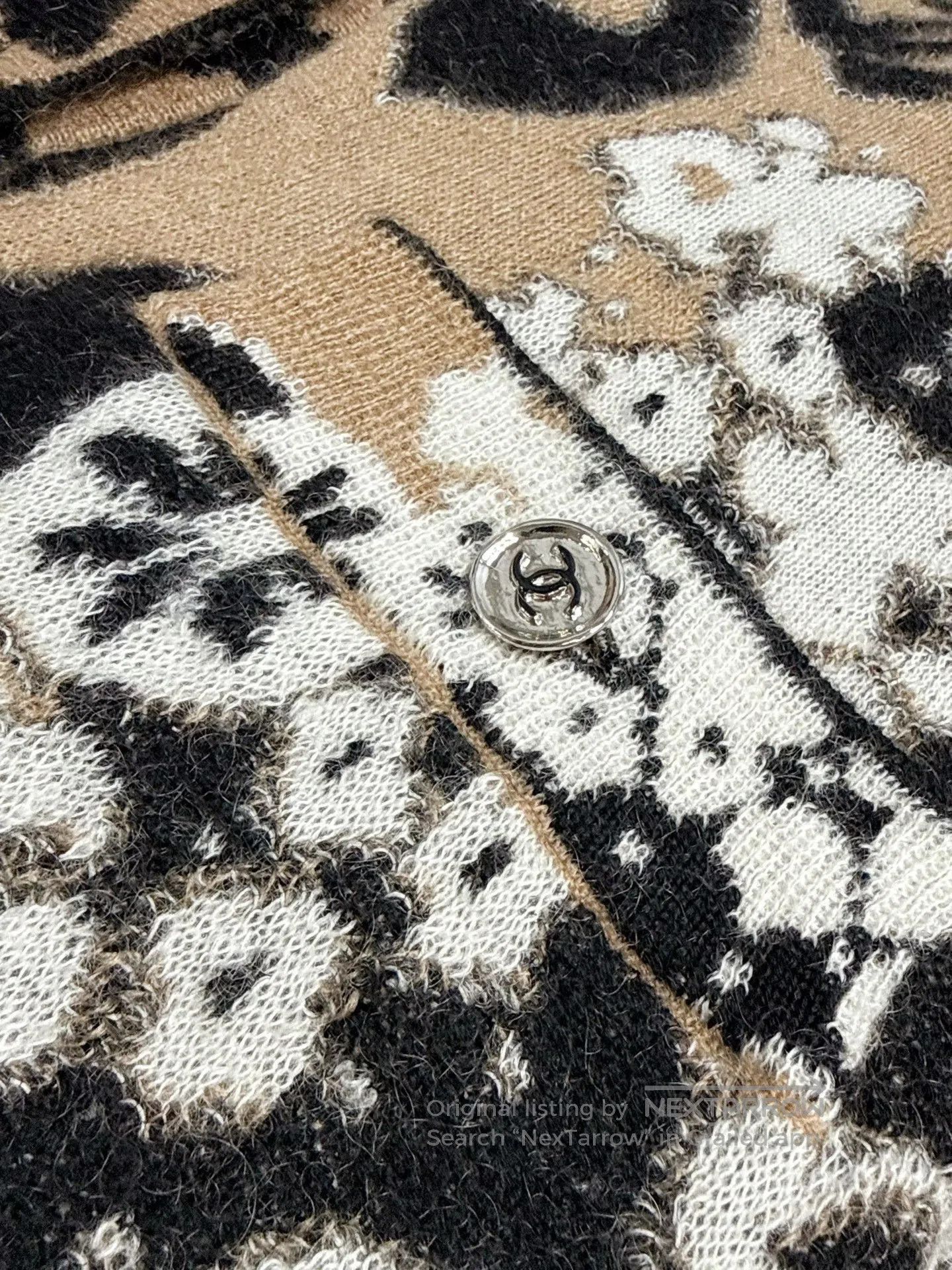 Chanel Chanel 23A Leopard Camellia Knit Cardigan. Size S / US 4 / IT 40 - 5 Thumbnail