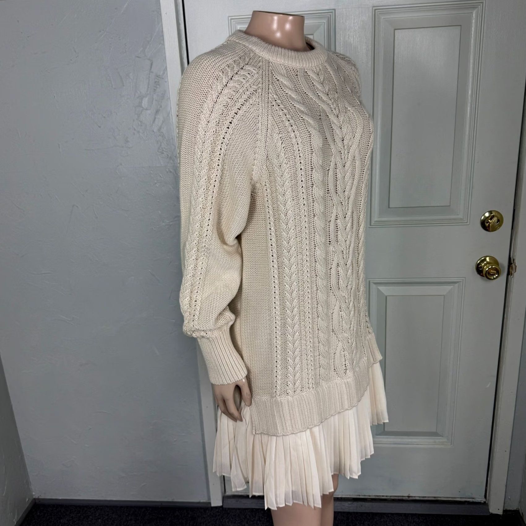 Anthropologie Anthropologie Sweater Crew Neck Long Sleeve Cable Knit Cream S Women’s Pullover Regular Knit Pattern Solid Vintage No Size S / US 4 / IT 40 - 5 Thumbnail