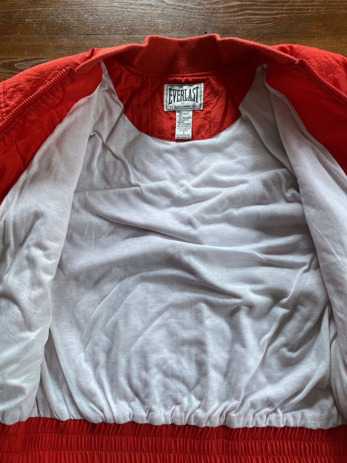 Everlast Vintage 80’s Everlasting Quilted Red Windbreaker Zip Jacket Size US S / EU 44-46 / 1 - 10 Thumbnail
