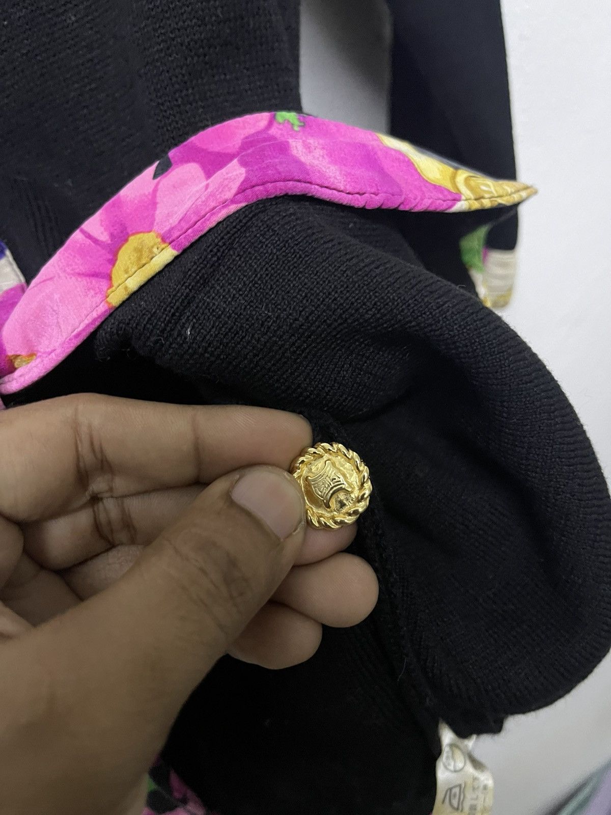 Celine 80s CELINE PARIS SILK/COTTON CARDIGAN FLORAL DESIGN RARE Size XS / US 0-2 / IT 36-38 - 13 Thumbnail