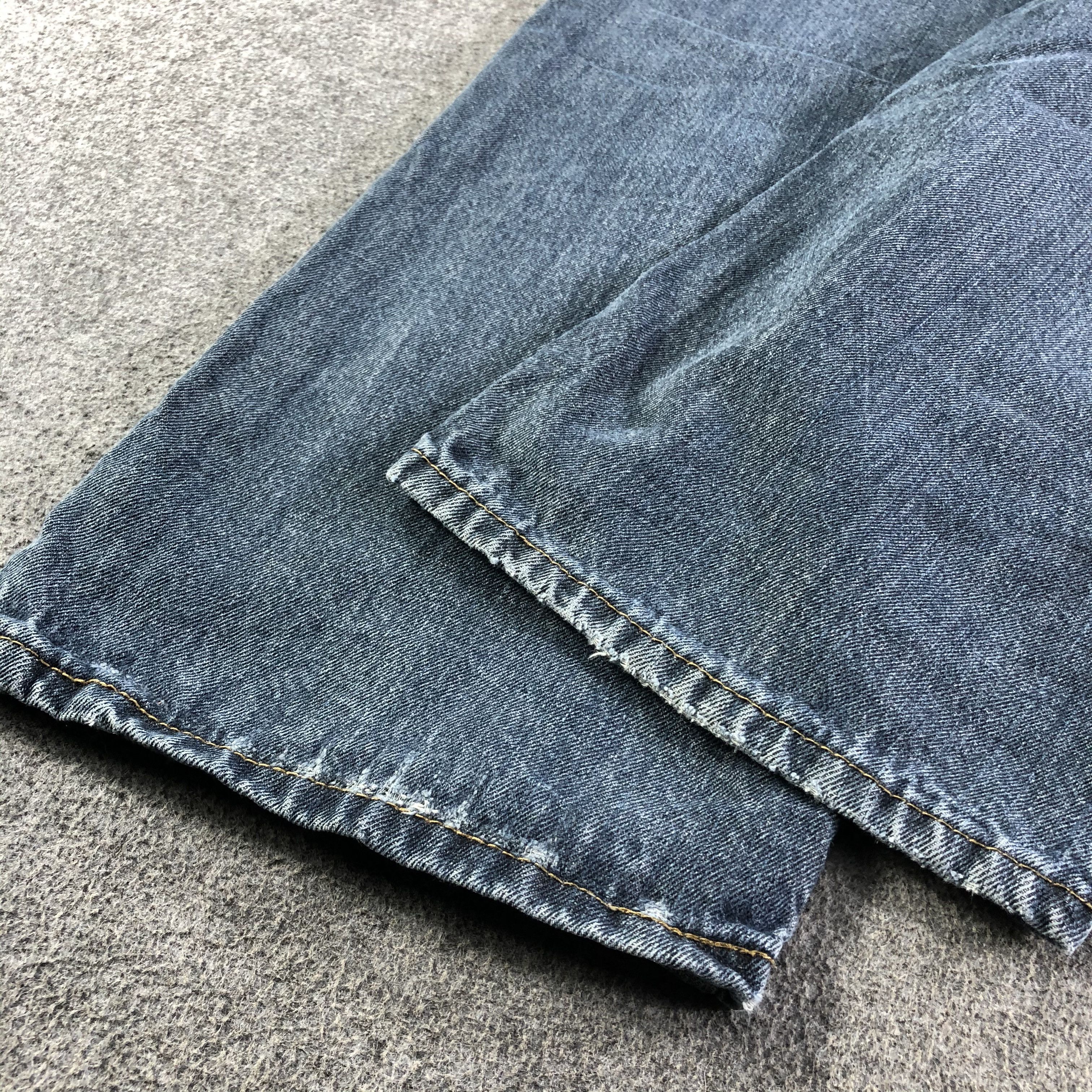 Levi's Vintage Blue Wash Levis 559 Jeans-J4272 Size US 39 - 6 Thumbnail