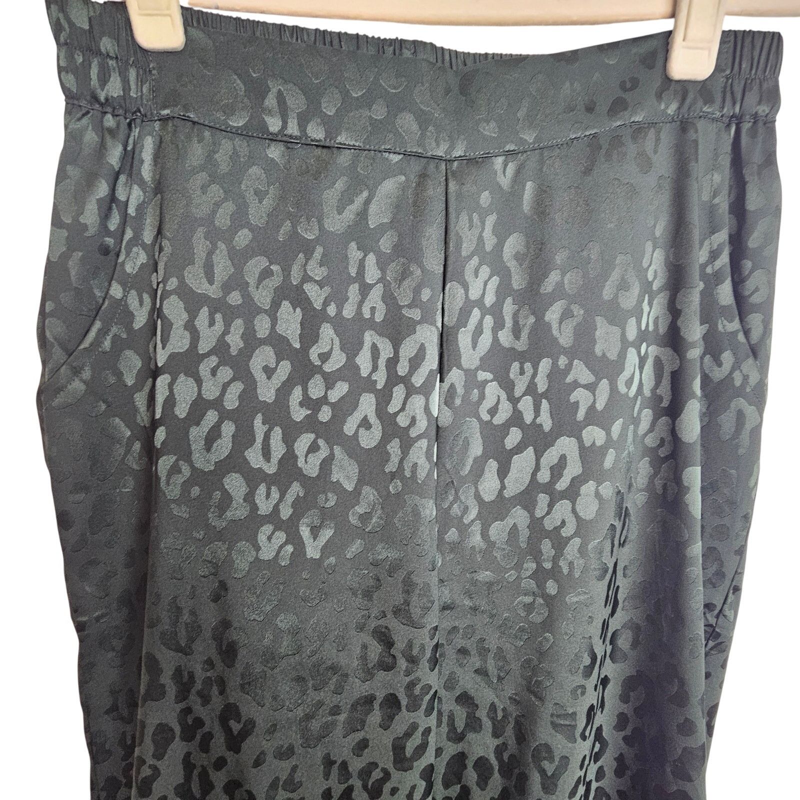 Other World Market Pajamas S/M Green Satin Leopard Sleepwear Size 27" / US 4 / IT 40 - 9 Thumbnail