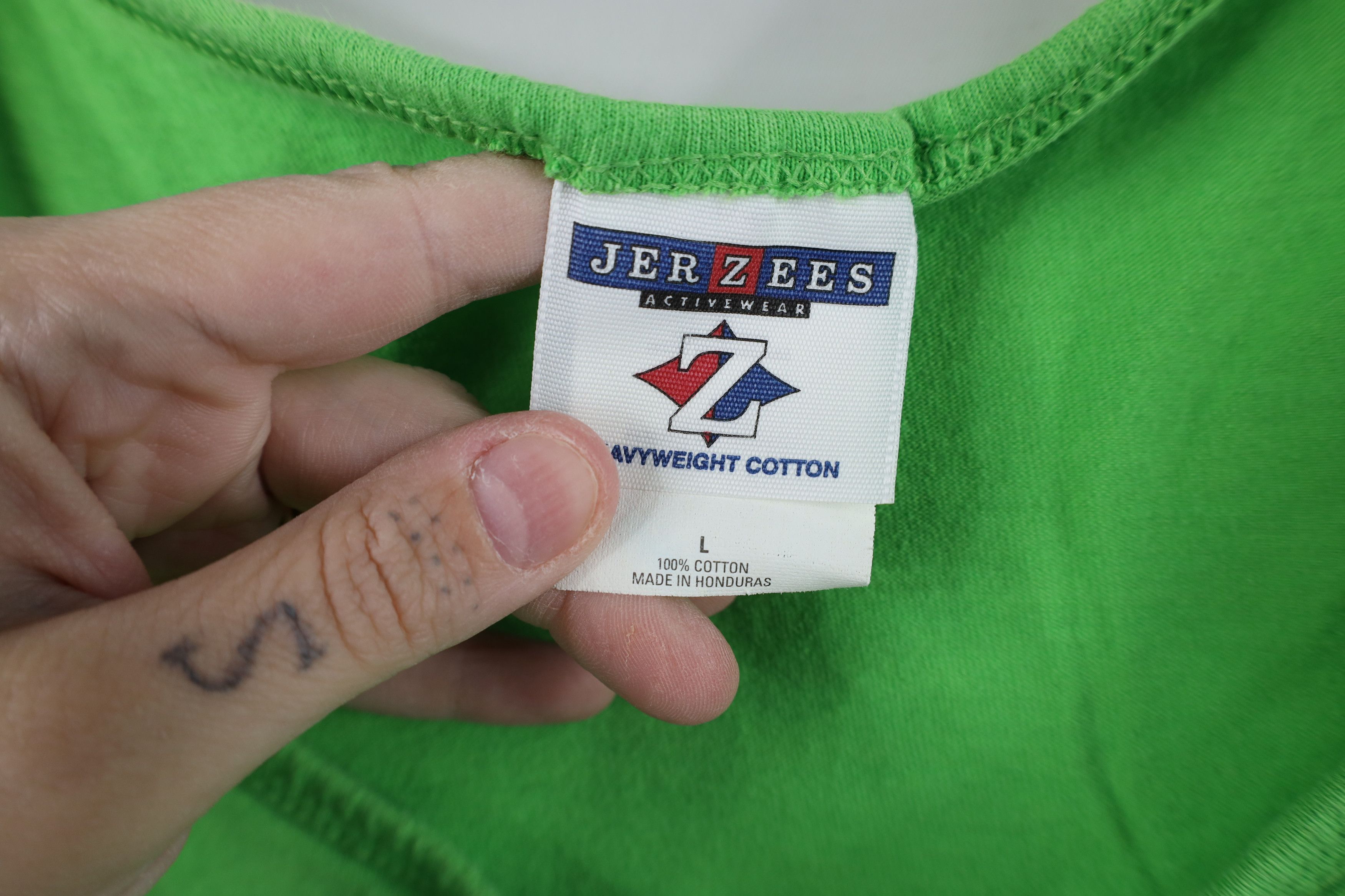Vintage Vintage 90s Streetwear Heavyweight Cotton Tank Top T-Shirt Size US L / EU 52-54 / 3 - 6 Thumbnail