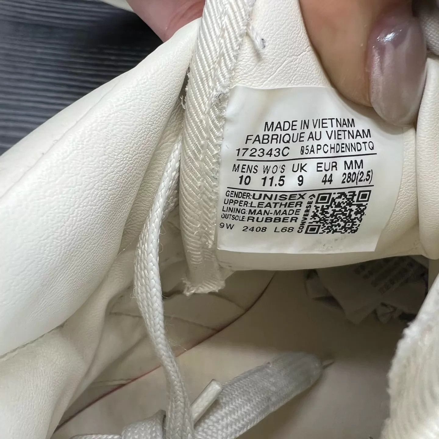 Converse Converse Ivory 44 Mint w/ Box Size US 11 / EU 44 - 7 Thumbnail