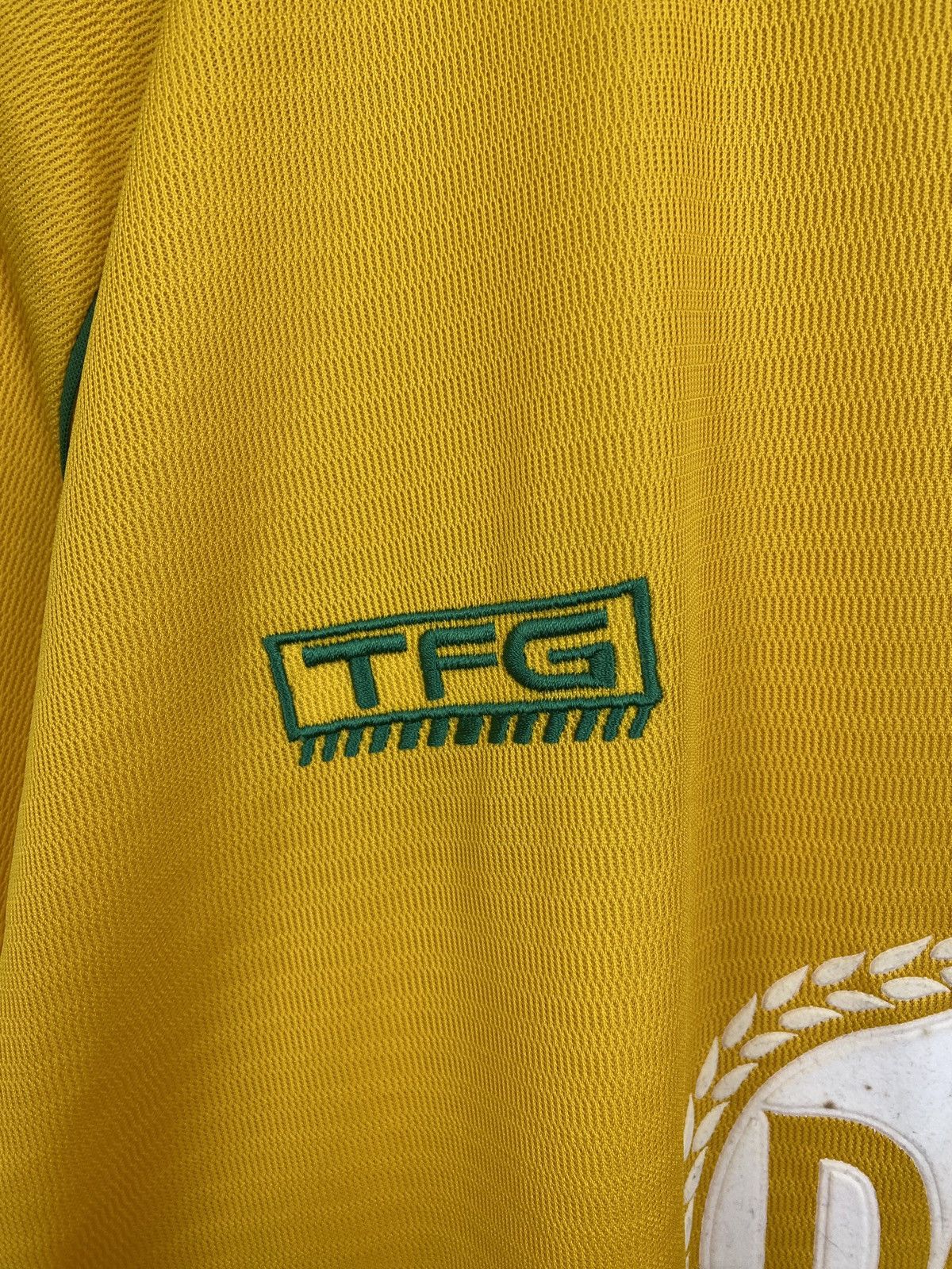 Vintage 🏴󠁧󠁢󠁥󠁮󠁧󠁿 Vintage 90s TFG Bristol City Soccer Jersey Rare Retro Hype Size US XXL / EU 58 / 5 - 6 Thumbnail