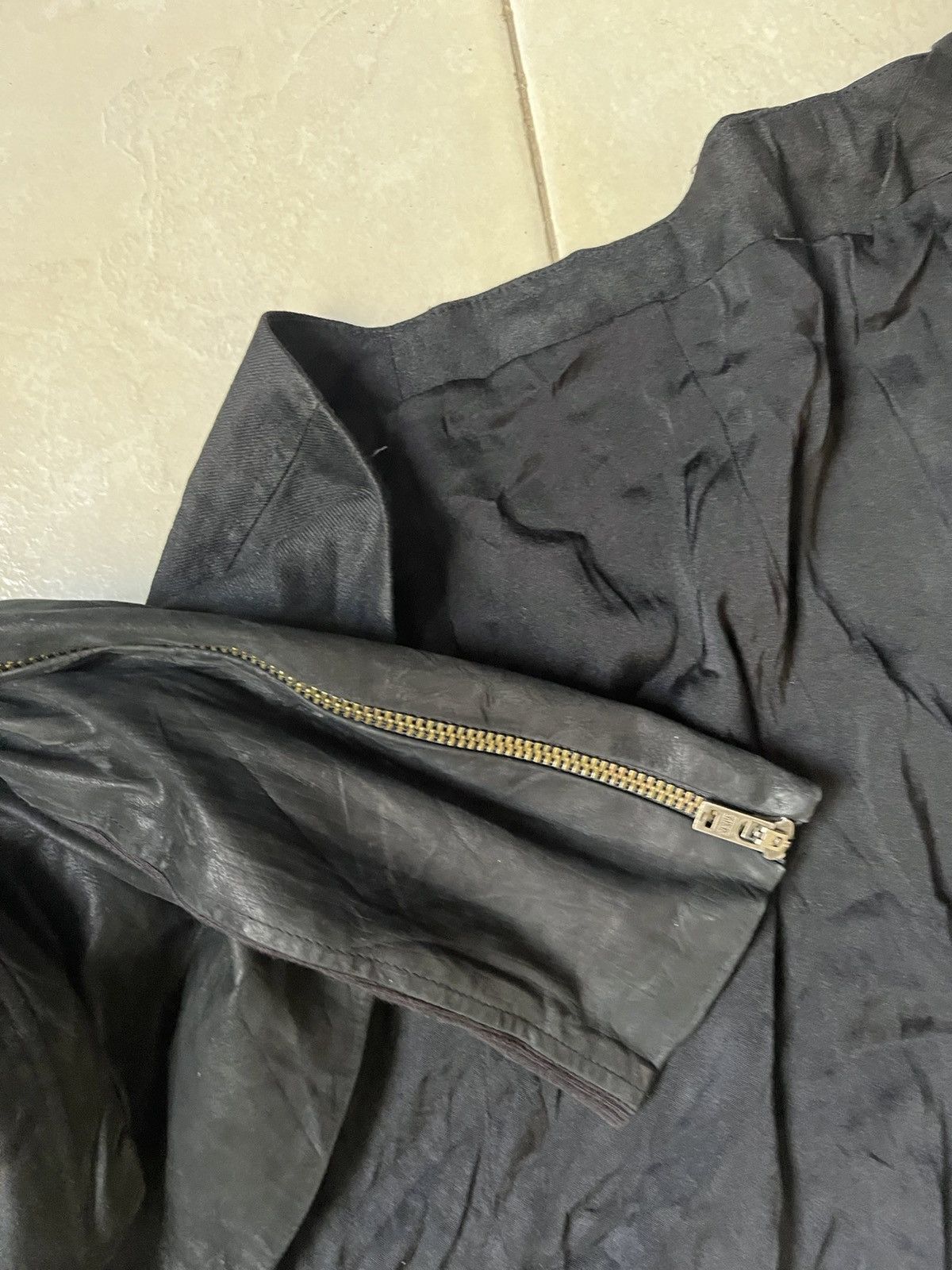 Helmut Lang Helmut lang asymmetric leather jacket Size M / US 6-8 / IT 42-44 - 10 Thumbnail
