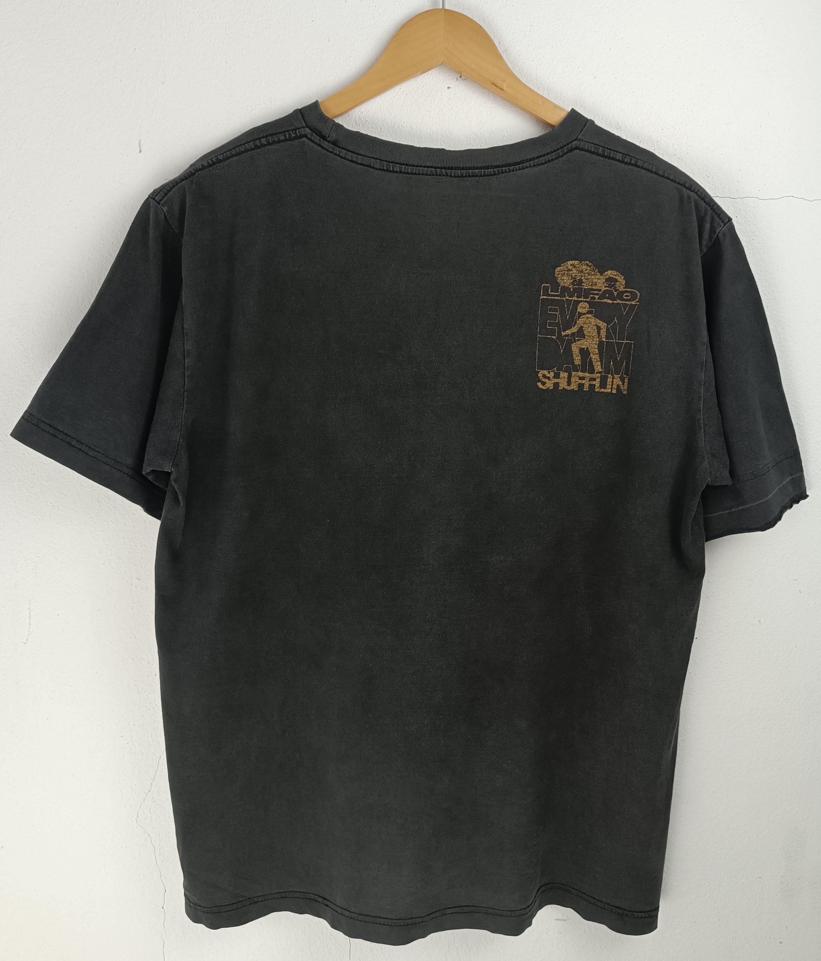 Band Tees THRASHED FADED VINTAGE Y2K LMFAO EVERYDAY IM SHUFFLIN GUETTA Size US L / EU 52-54 / 3 - 4 Thumbnail