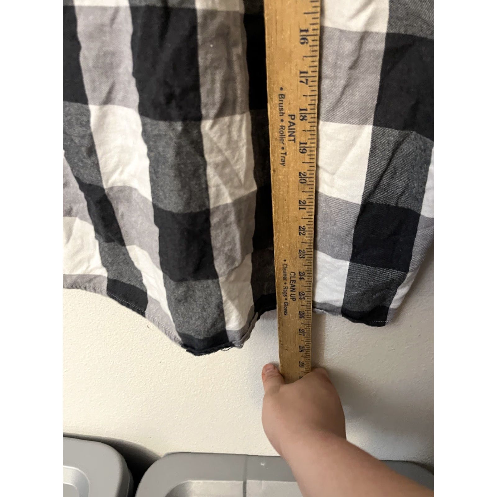 Gap Gap Button-Up Shirt Plaid Long Sleeve Collared Black White Size L Petite Women’s Shirt Petite Size L / US 10 / IT 46 - 4 Thumbnail