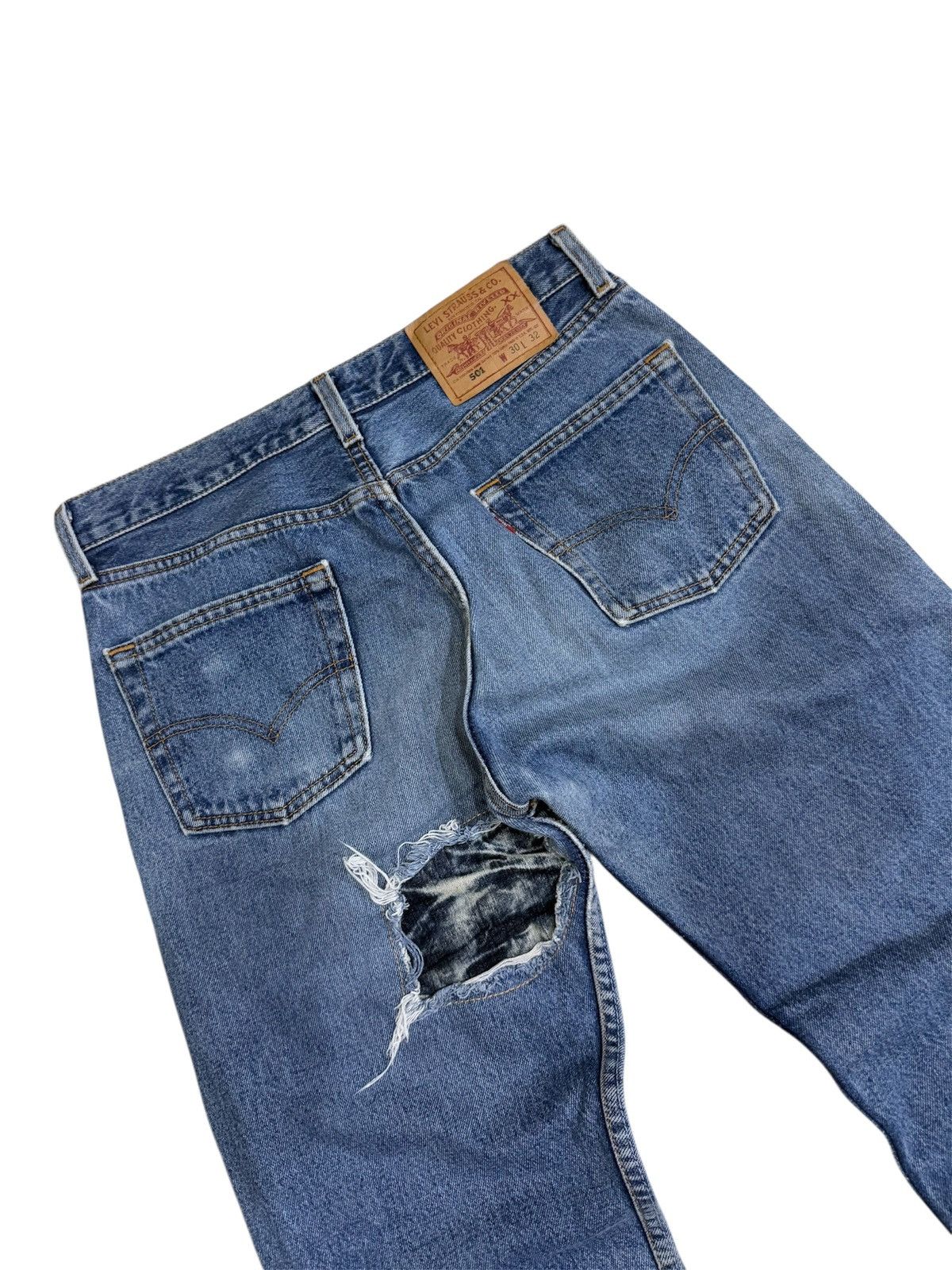 Levi's VINTAGE 90s LEVI’S 501 DISTRESSED JEANS Size US 30 / EU 46 - 6 Thumbnail
