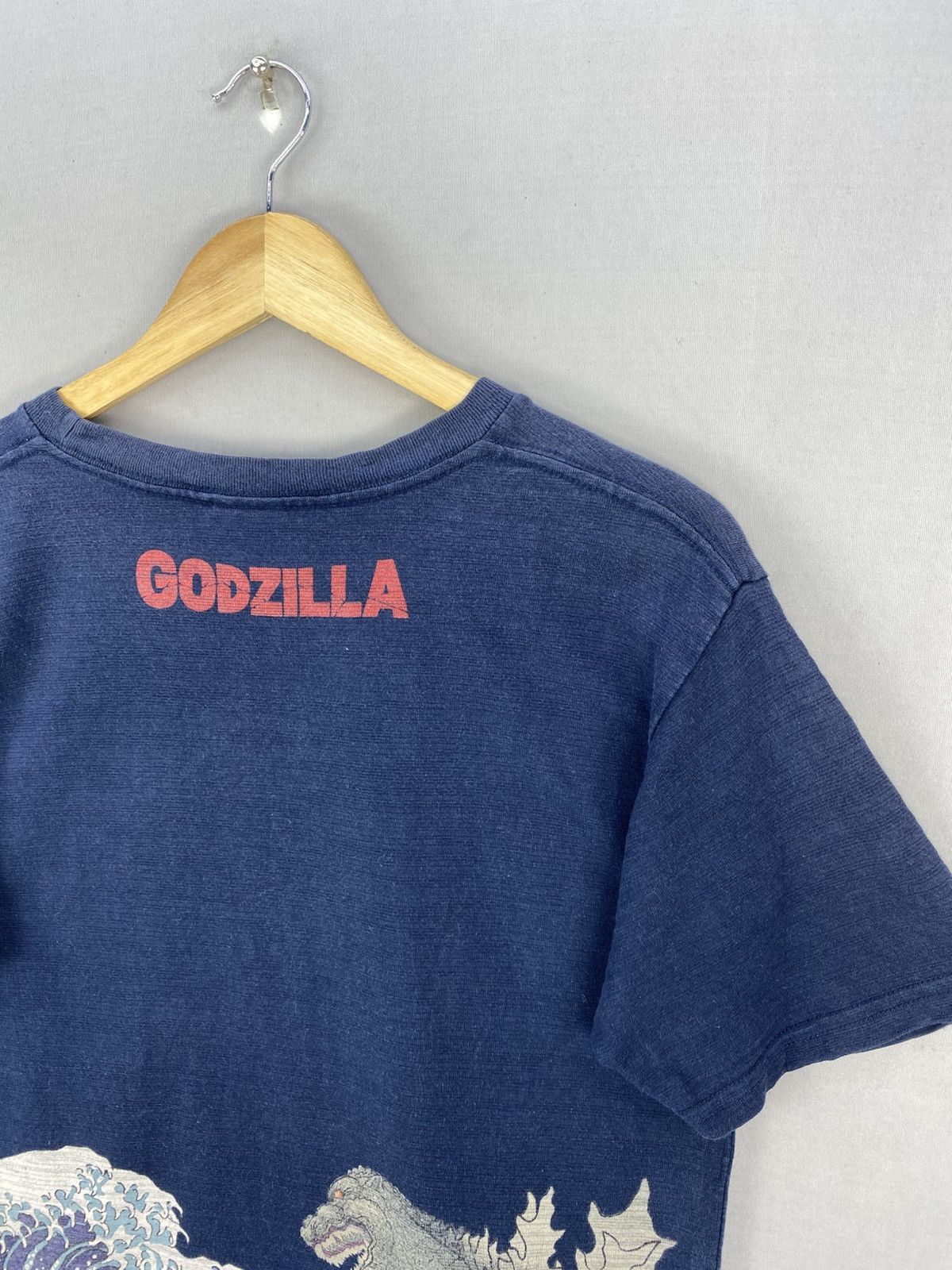 Japanese Brand Godzilla Loopwheel Backhit Graphic T-Shirt Size US S / EU 44-46 / 1 - 5 Thumbnail