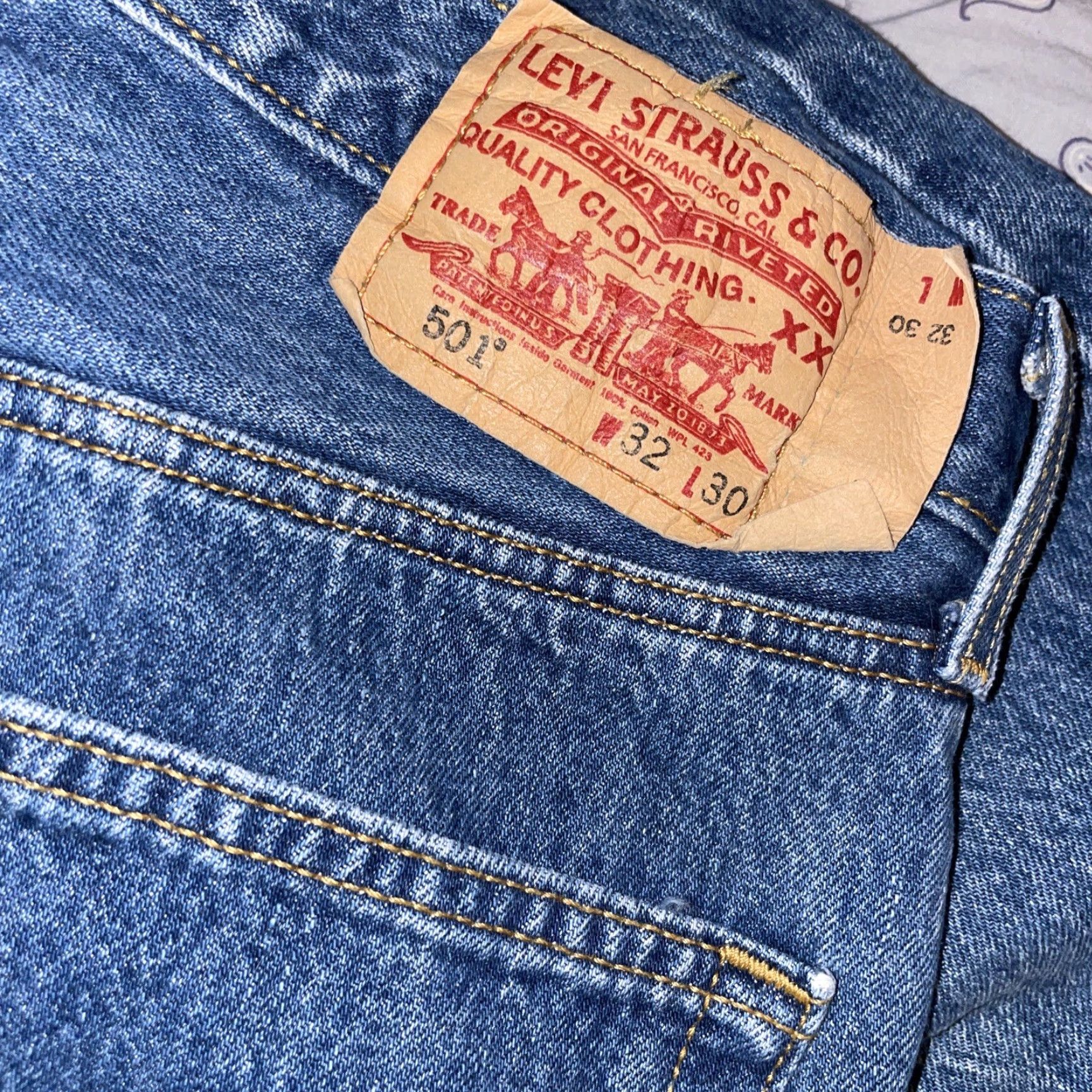 Levi's VINTAGE Levi’s 501 Jeans Blue Button Fly Straight Regular 30 Men 25in Inseam Men’s Jeans Blue 501 Size US 30 / EU 46 - 5 Thumbnail