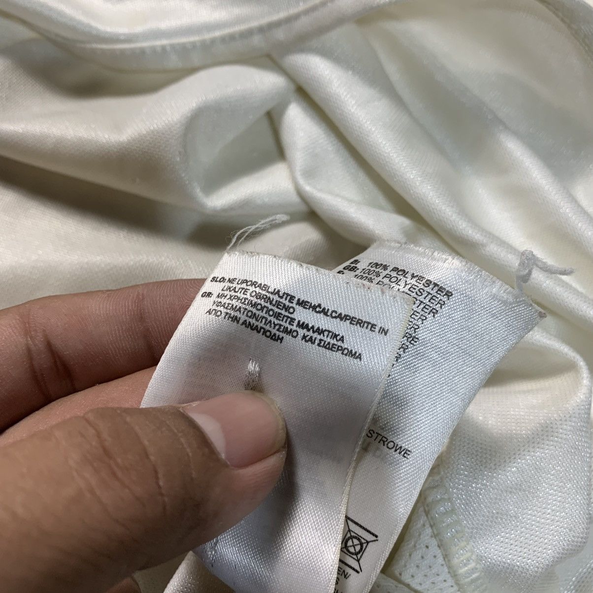 Adidas Rare🔥2000s David Beckham Real Madrid Jerseys Size US L / EU 52-54 / 3 - 11 Thumbnail