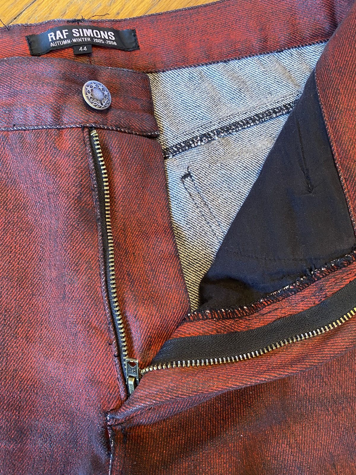 Raf Simons Raf Simons AW05 Red Waxed Denim Size US 28 / EU 44 - 13 Thumbnail