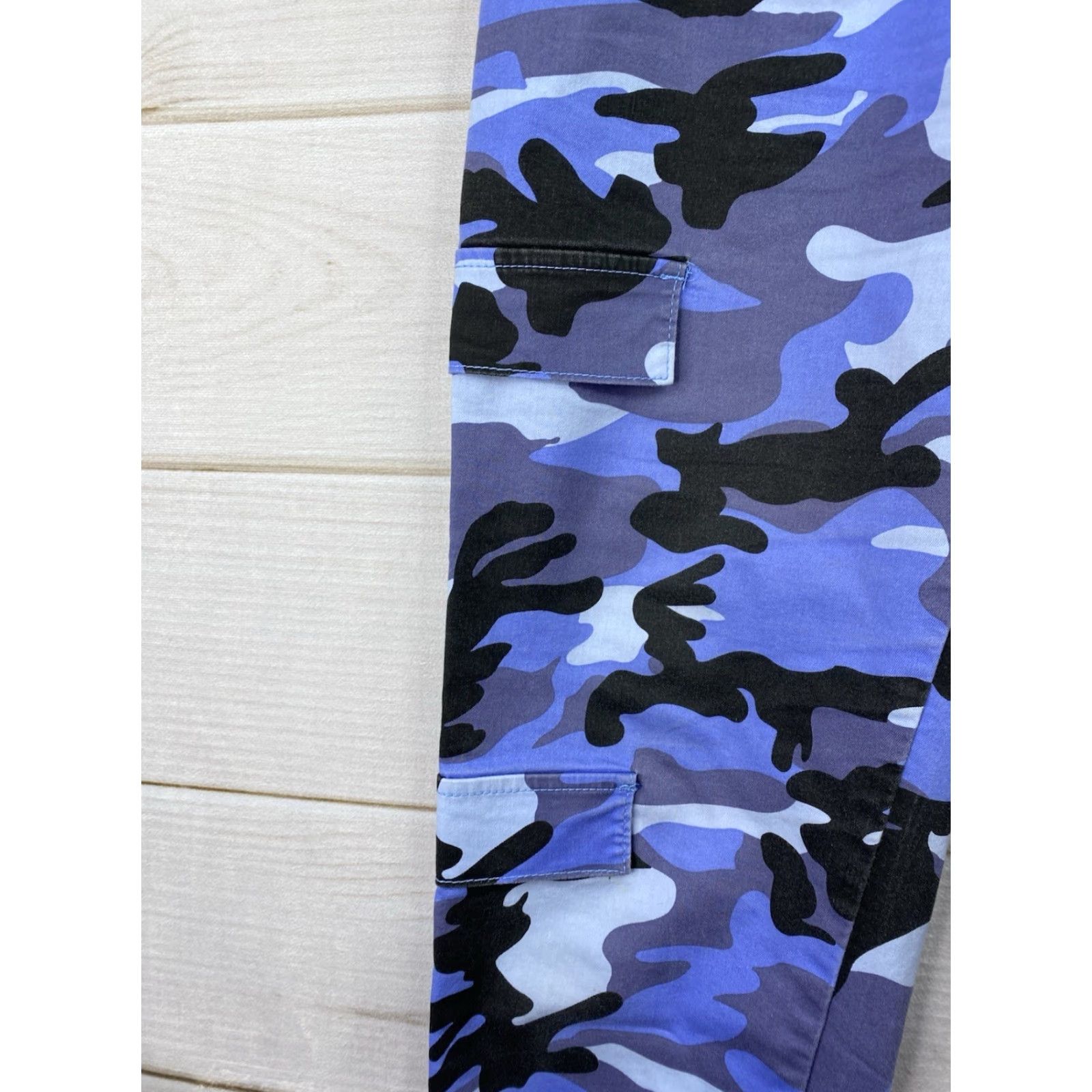 Vintage VINTAGE VIP Jeans Women Teens Jrs 13/31 Blue Army Camo Sculpt HipHop City Cargo Stretch Shirt Adult Womens Size 34" / US 12 / IT 48 - 2 Thumbnail