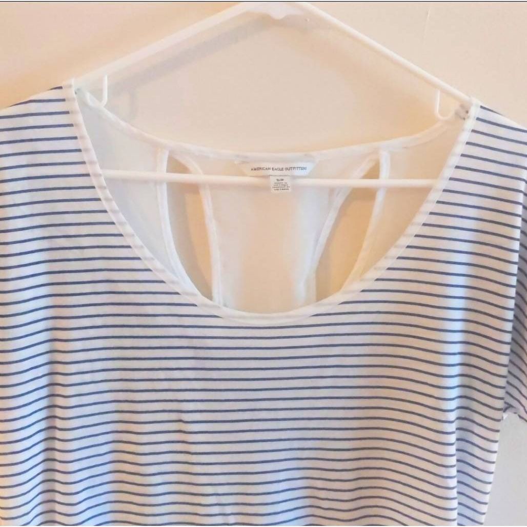 American Eagle Outfitters American Eagle Blue White Striped T-Shirt Size Small Scoop Neck Casual Top Size S / US 4 / IT 40 - 8 Thumbnail