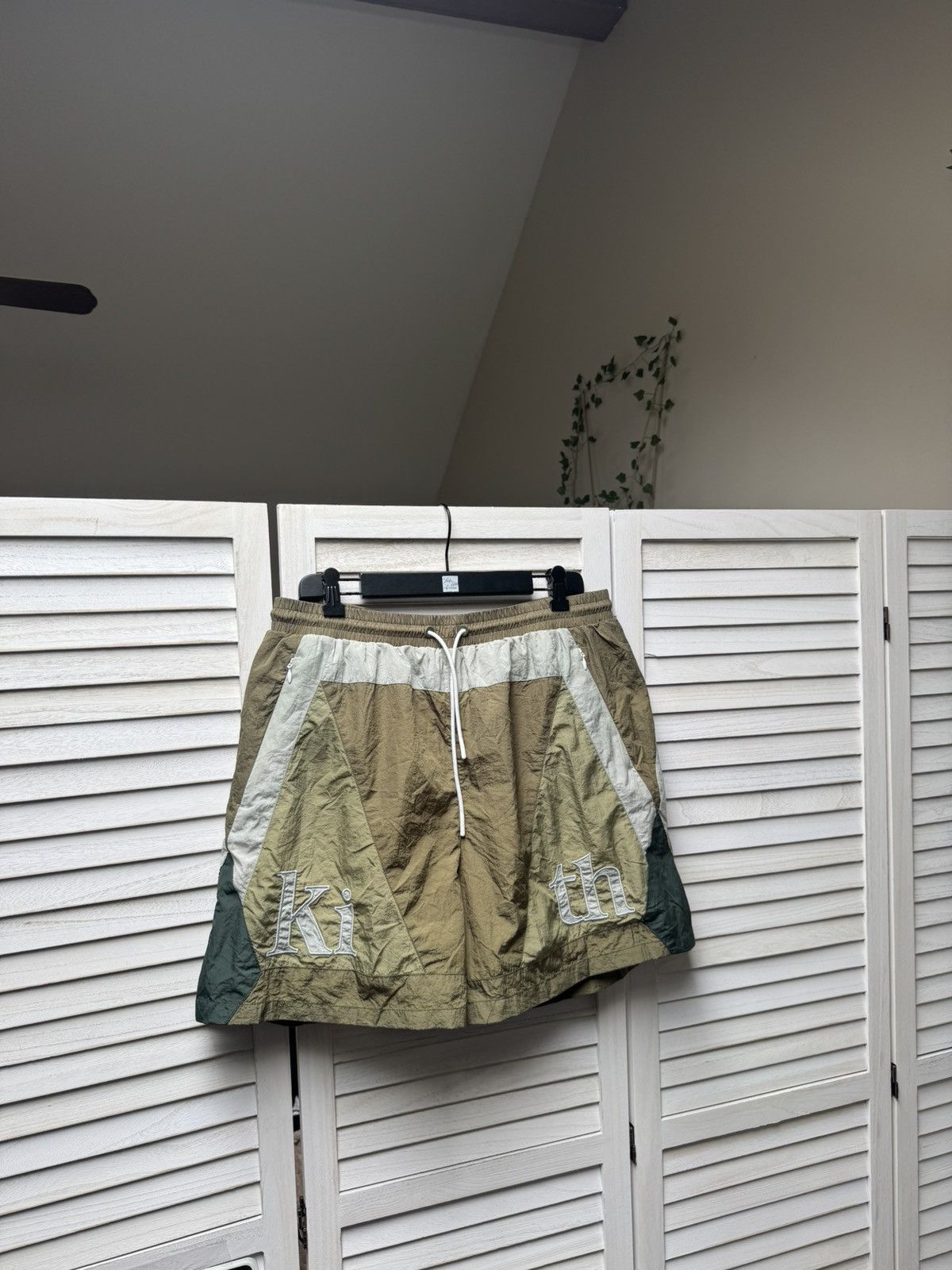 kith Turbo Nylon Short Sサイズ Kith KITH NYLON TURBO COMBO SHORT - NEON GREEN/YELLOW | Grailed