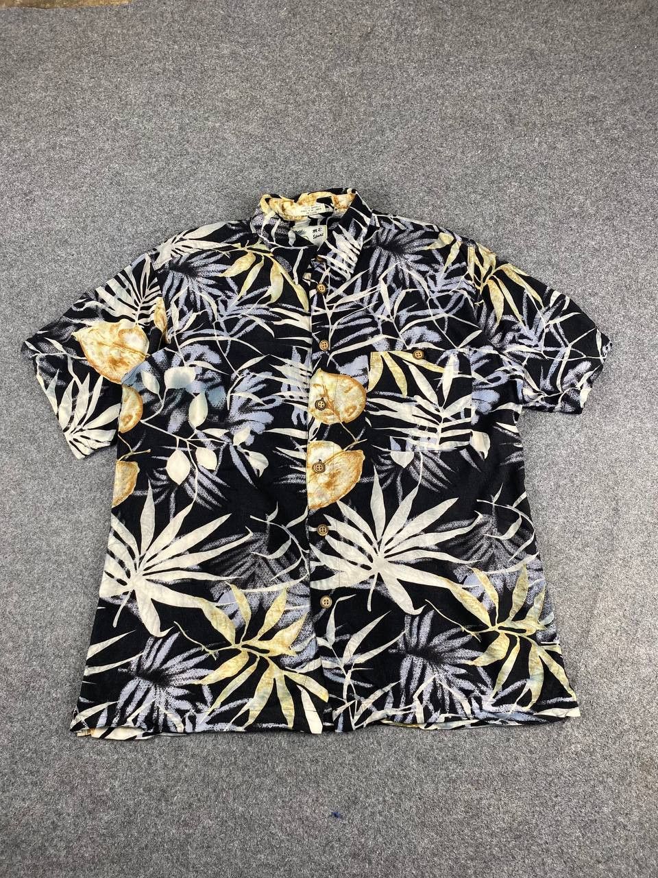 Vintage vintage hawaiian shirt 100 rayon nice design Size US M / EU 48-50 / 2 - 1 Thumbnail