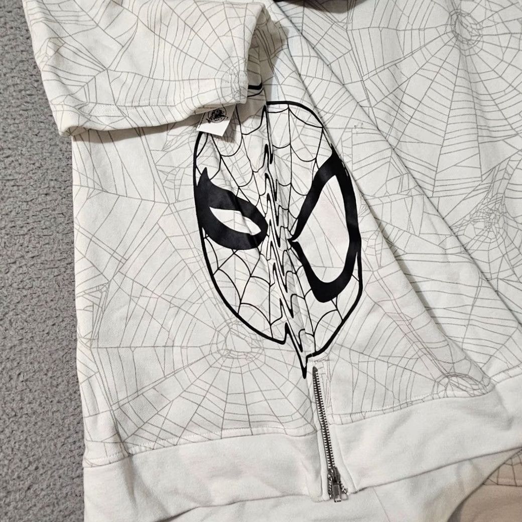 Disney Disney Parks Marvel Spider Man 60th Anniversary Hoodie T Ashley Eckstein 2XL XXL Sweatshirt White Pullover Men Graphic Size US XXL / EU 58 / 5 - 3 Thumbnail