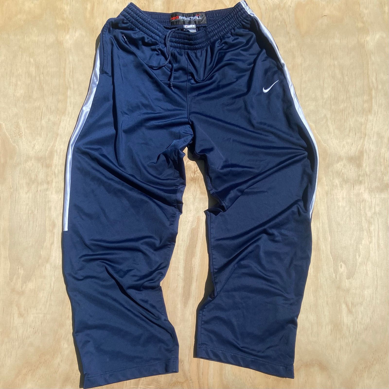 Nike Nike Basketball Joggers Navy Large Womans/ Unisex Size 30" / US 8 / IT 44 - 1 Thumbnail