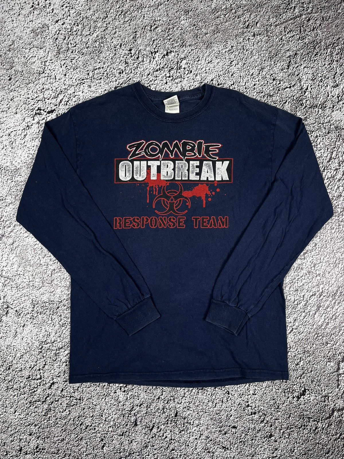 Vintage Vintage Y2K Zombie Outbreak big logo long sleeve streetwear Size US M / EU 48-50 / 2 - 1 Thumbnail