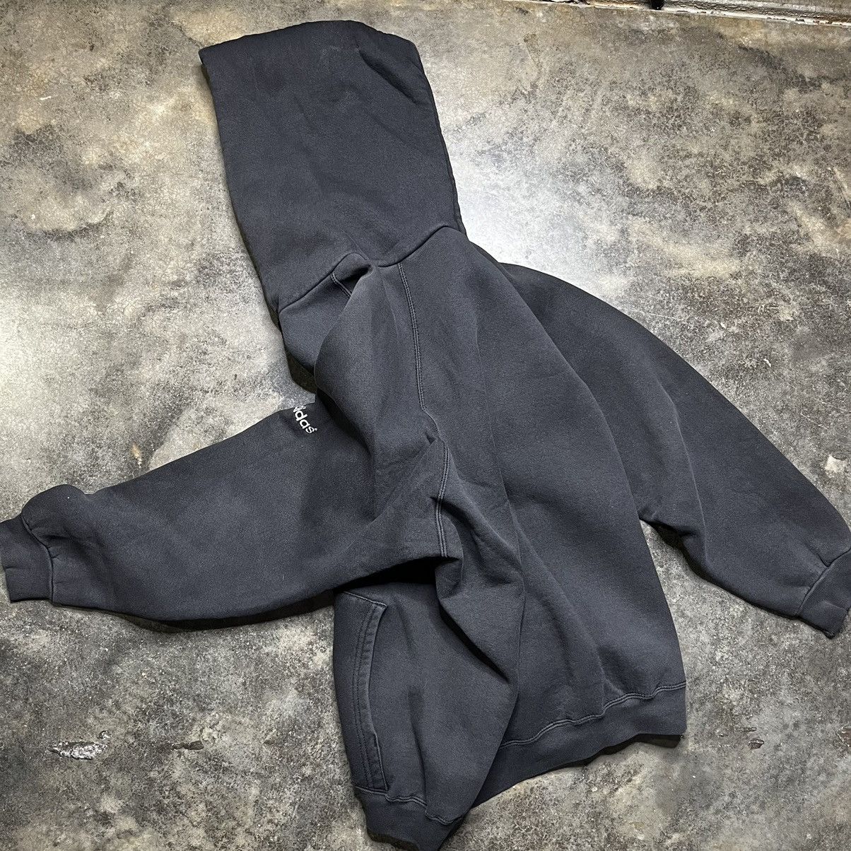 Vintage vintage adidas thrashed faded black baggy hoodie Size US L / EU 52-54 / 3 - 6 Thumbnail