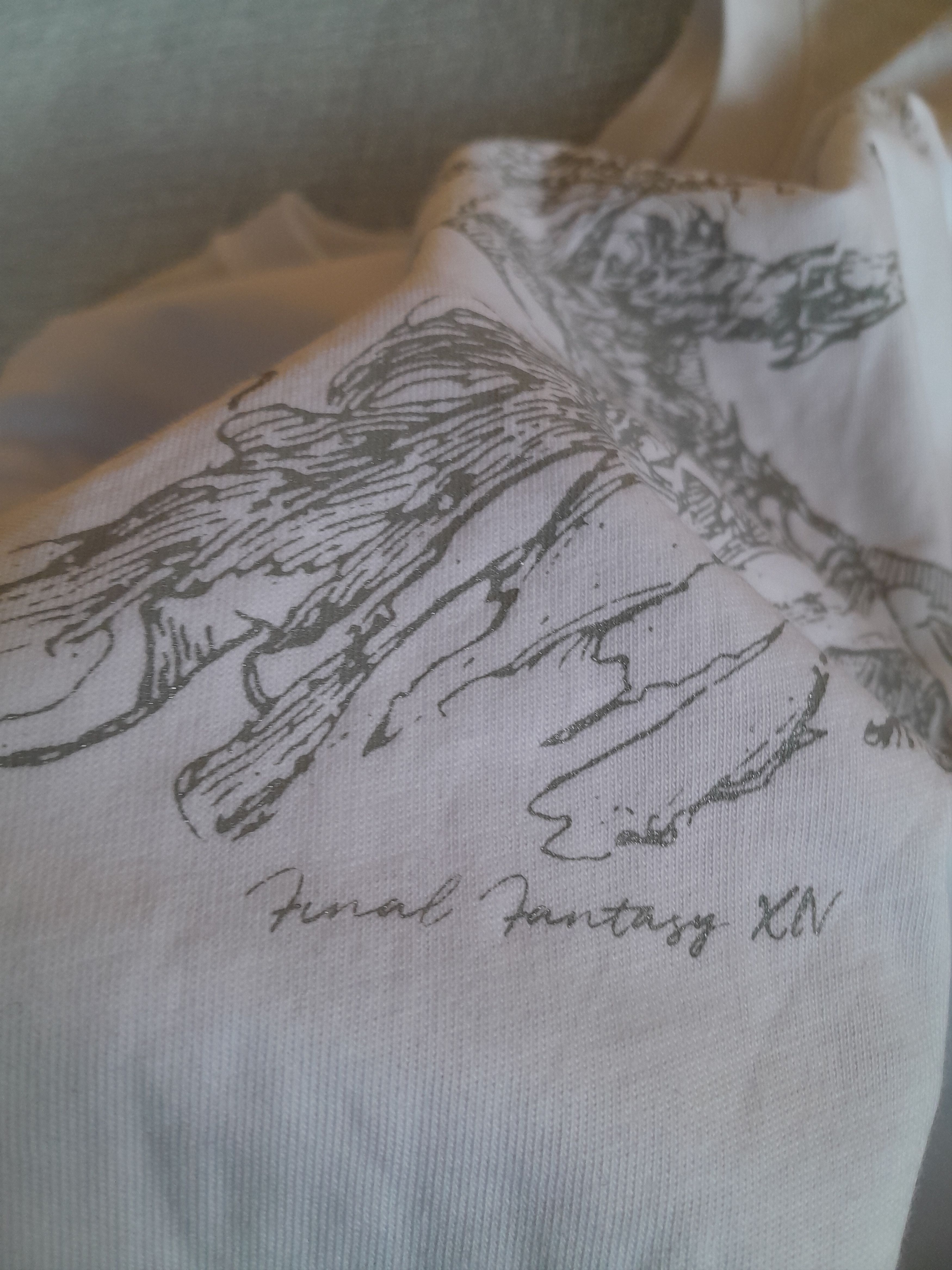 Japanese Brand × Uniqlo UT X Final Fantasy Size US XS / EU 42 / 0 - 4 Thumbnail