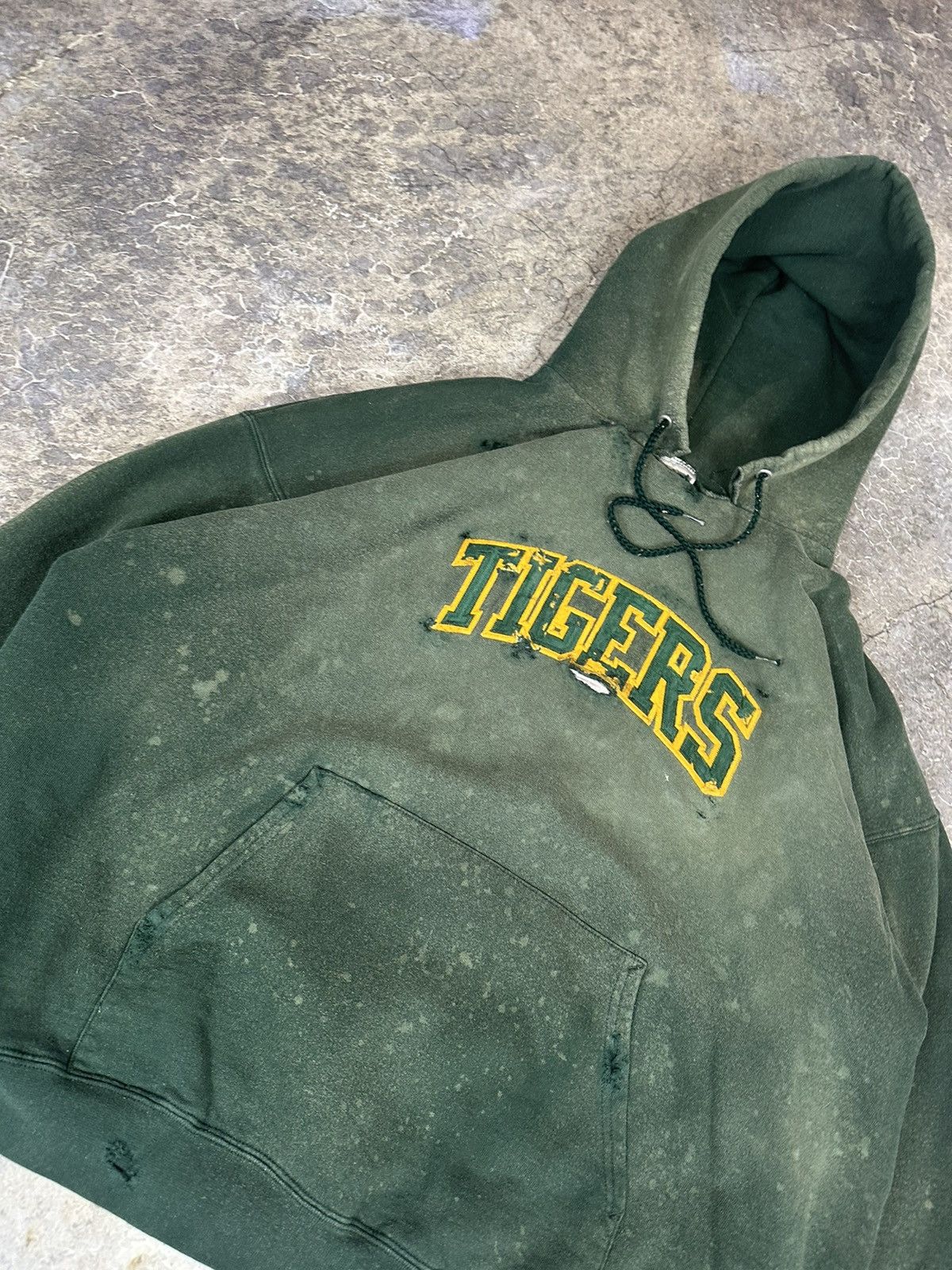 Vintage Vintage Thrashed Tigers Hoodie Size US L / EU 52-54 / 3 - 2 Thumbnail