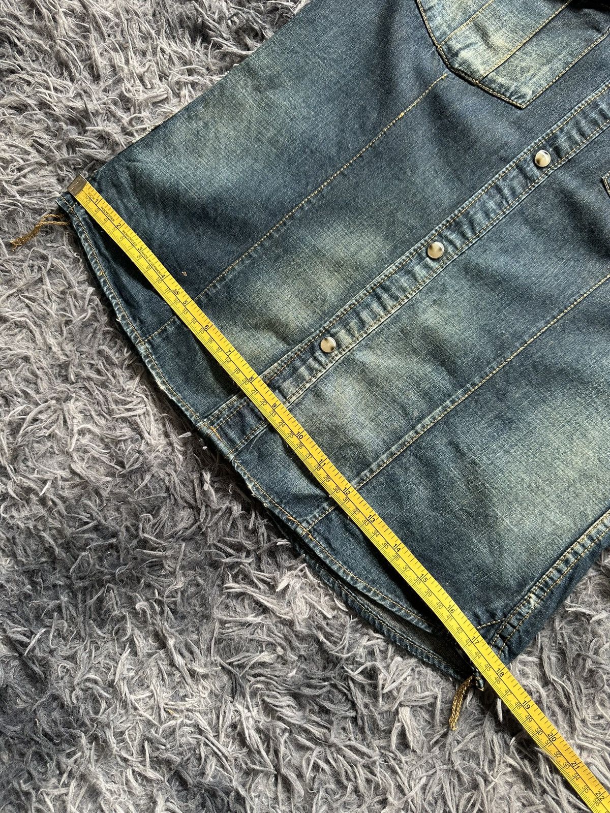 Lounge Lizard 00's Lounge Lizard stonewash denim shirt / if six was nine Size US M / EU 48-50 / 2 - 22 Thumbnail